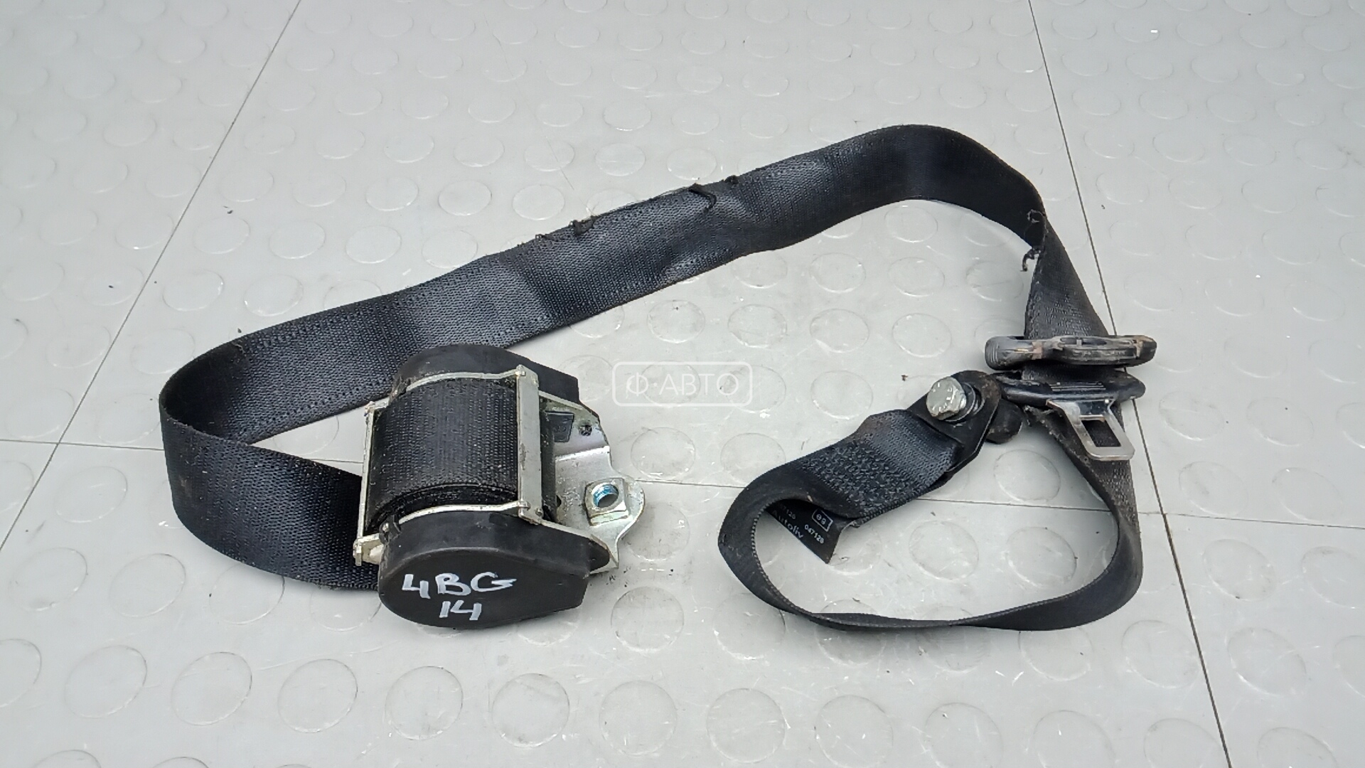 Ремень безопасности с пиропатроном сиденья переднего