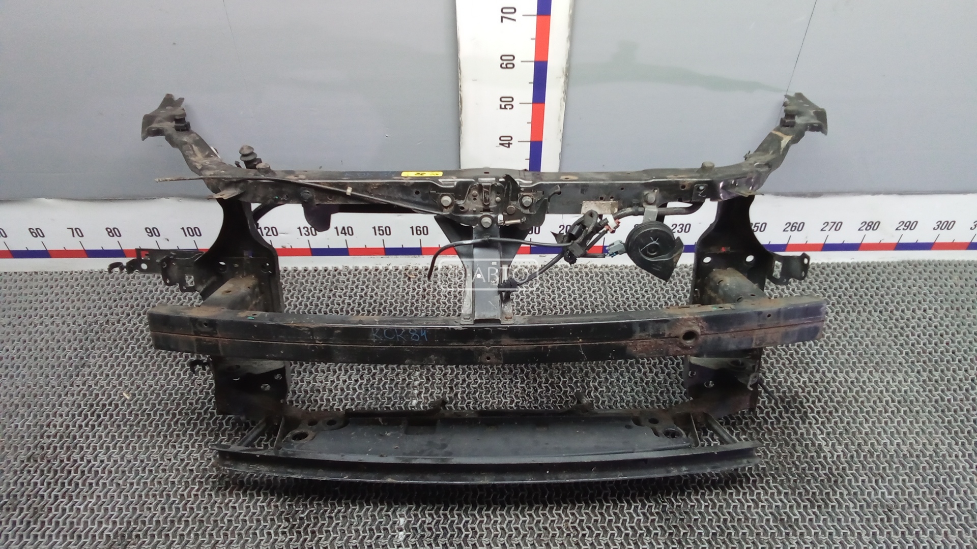 Передняя панель крепления облицовки (телевизор)