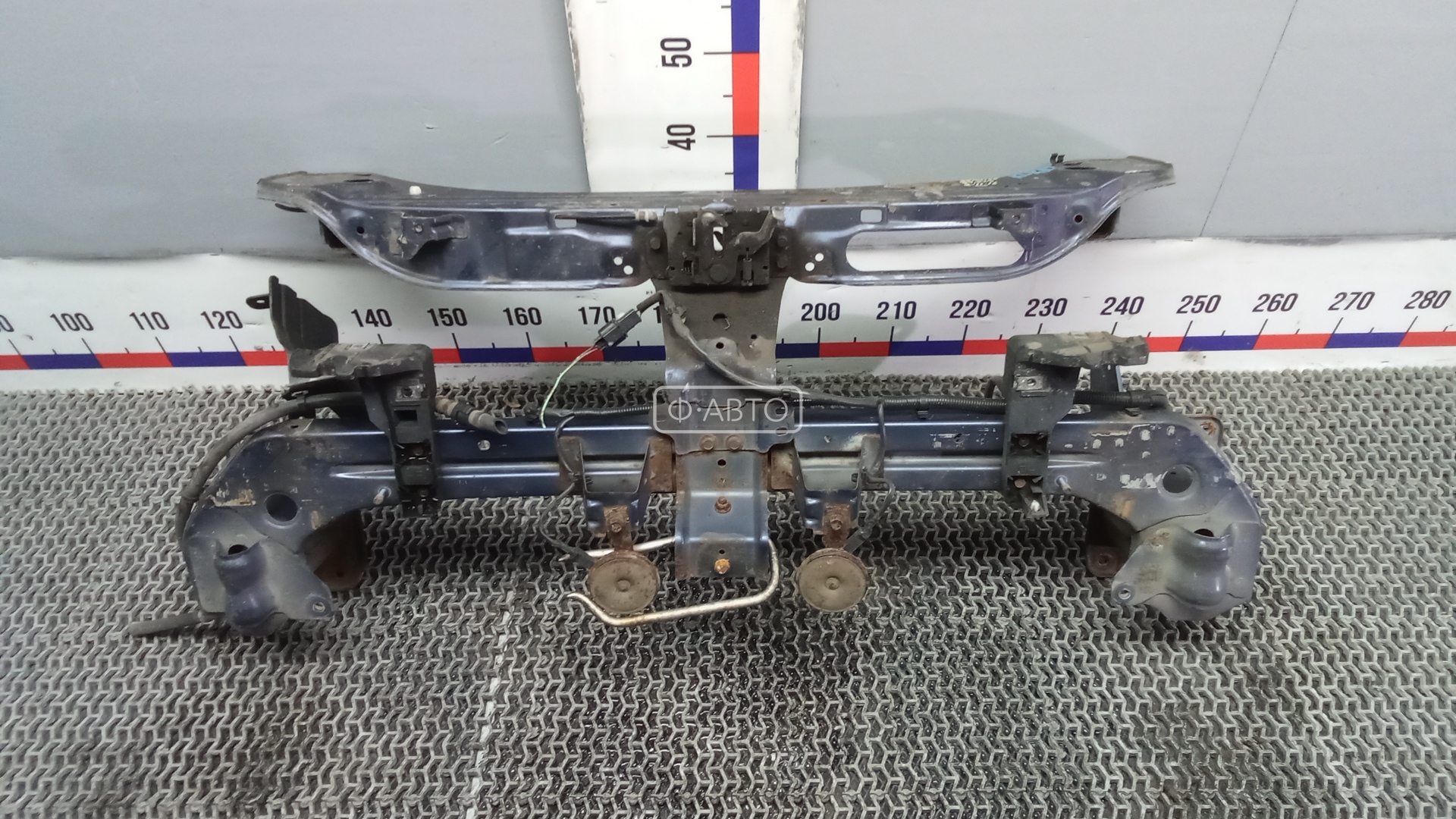 Передняя панель крепления облицовки (телевизор)