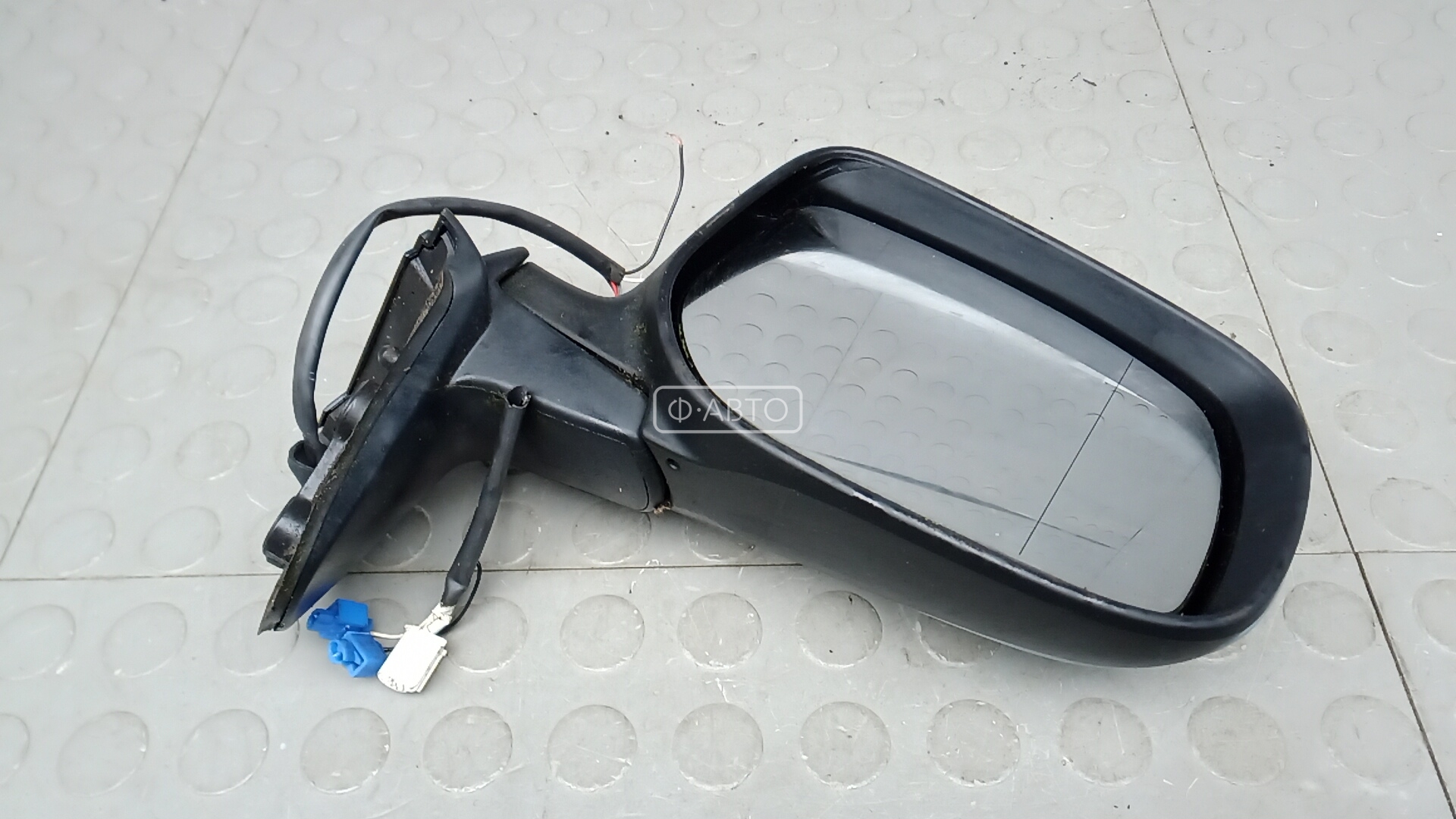 Зеркало наружное правое