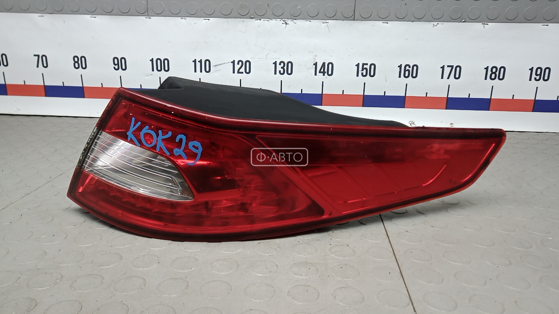 Фонарь задний правый