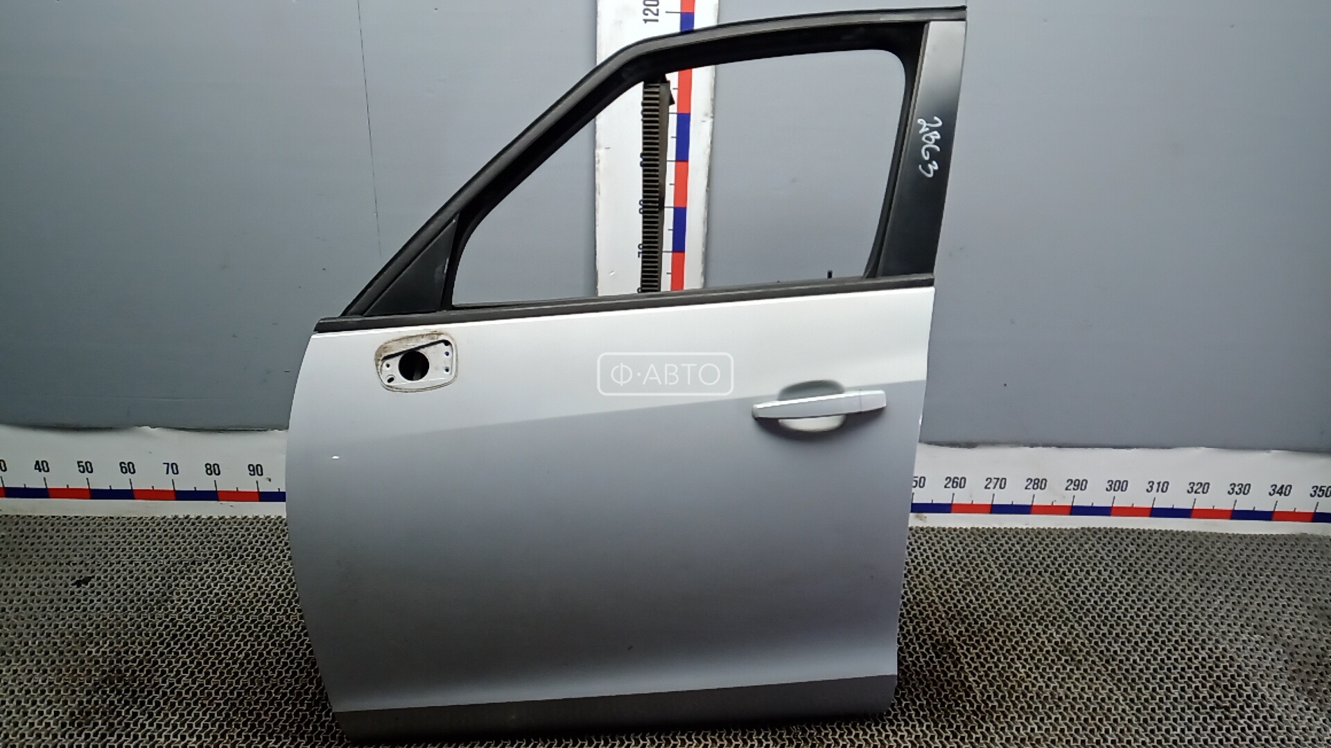 Дверь передняя левая
