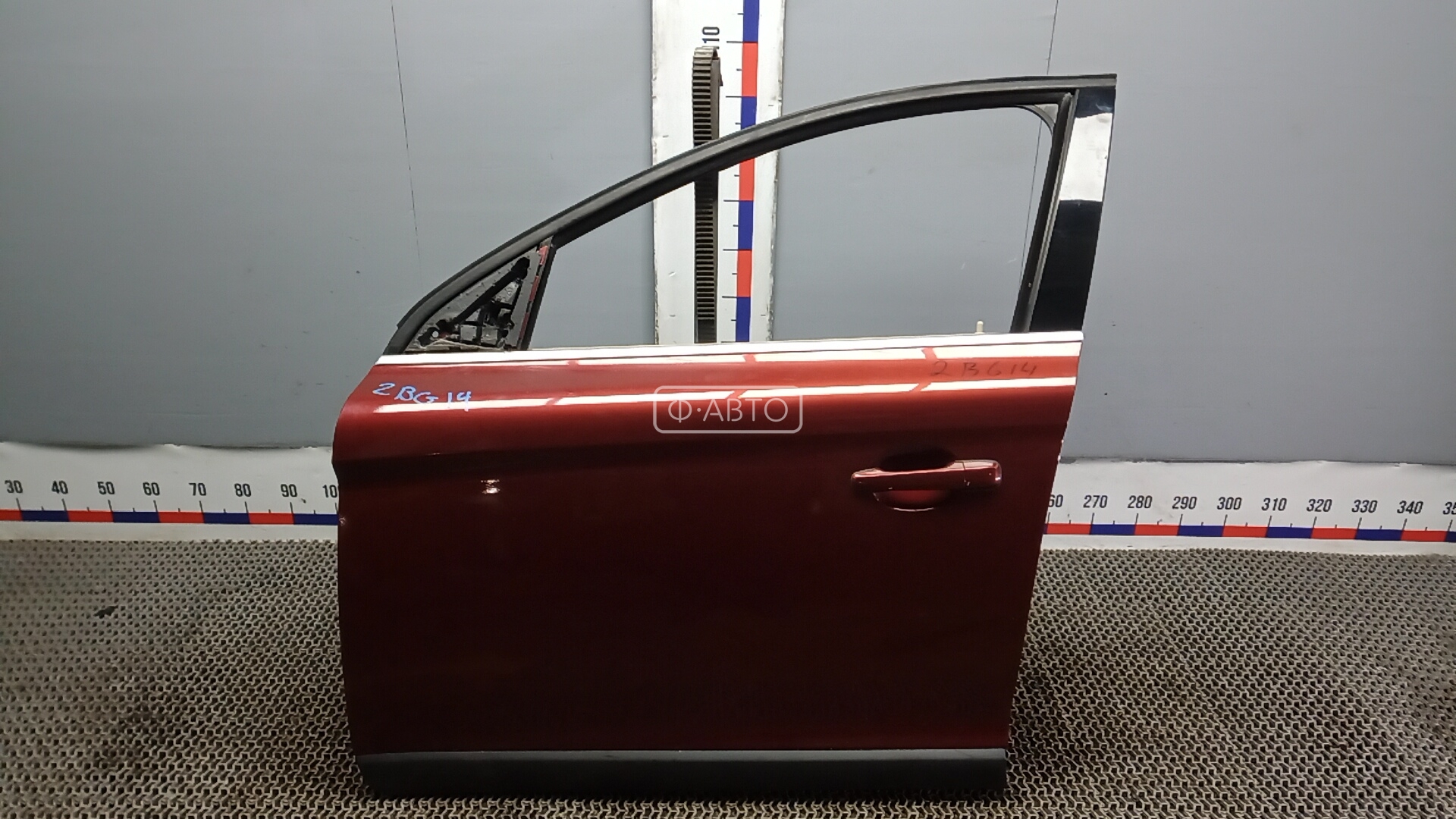 Дверь передняя левая