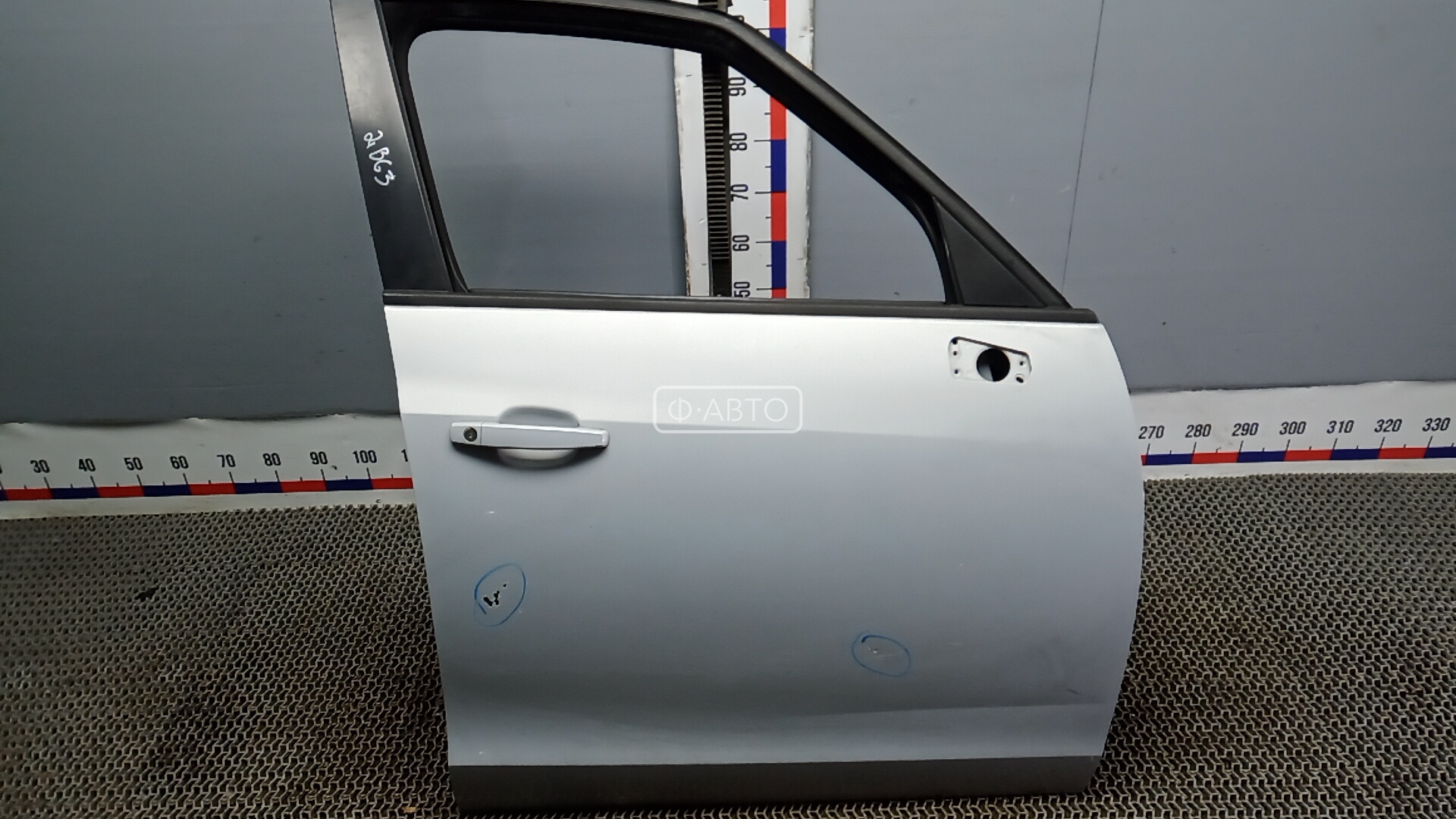 Дверь передняя правая