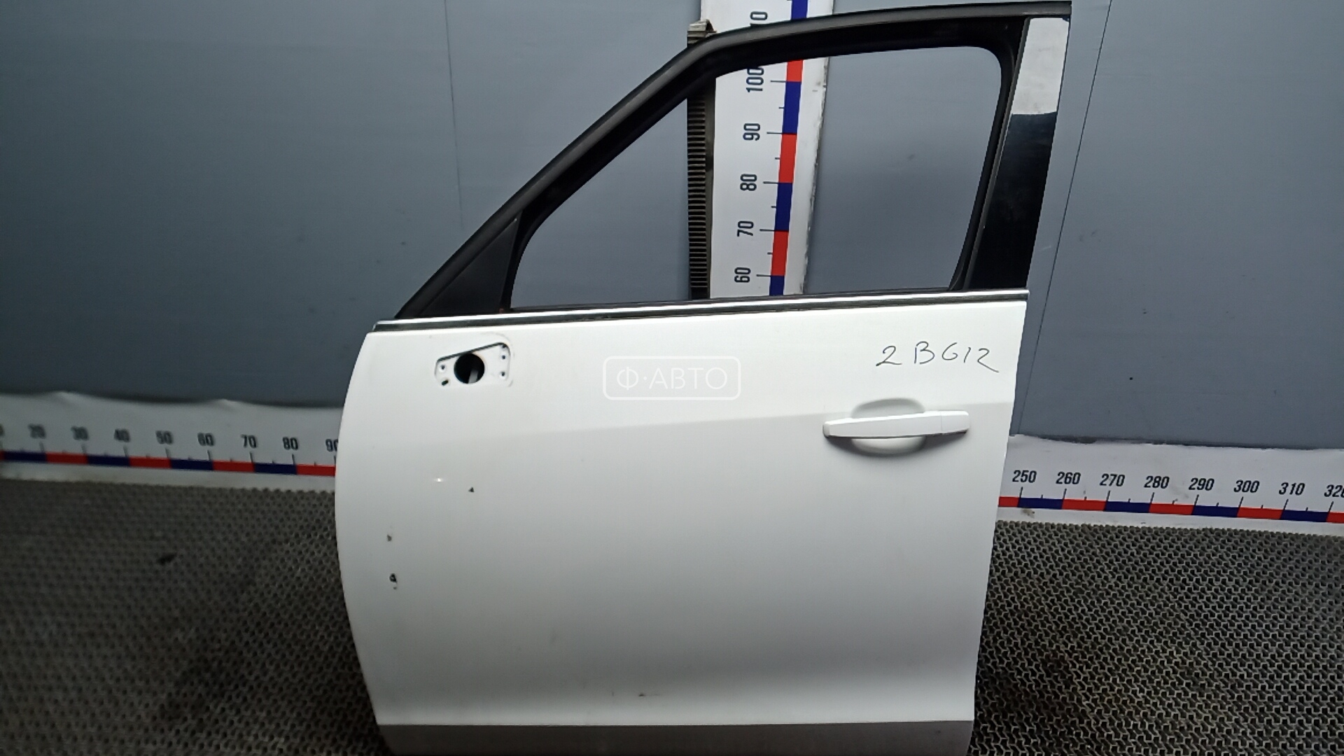 Дверь передняя левая