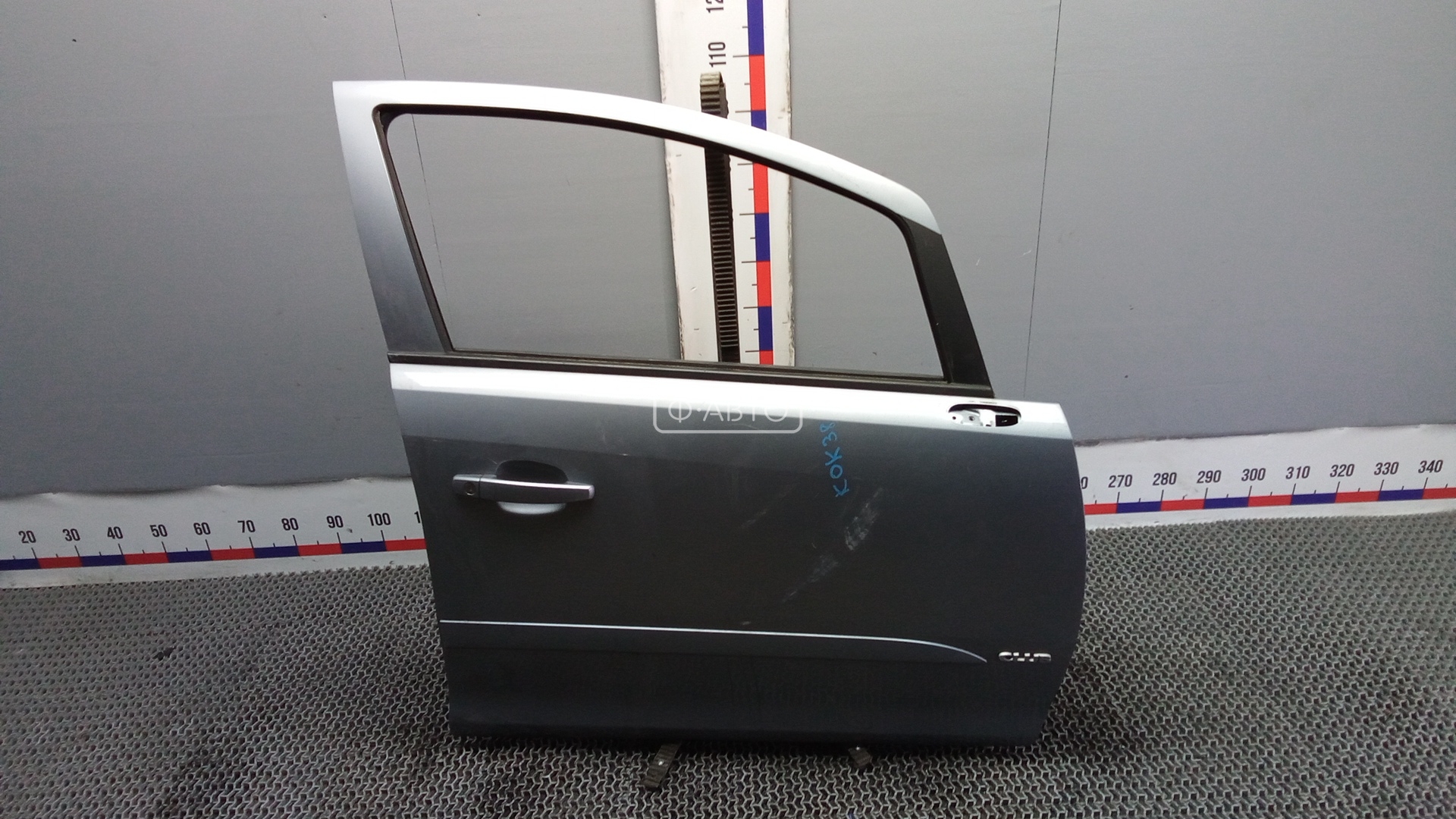 Дверь передняя правая