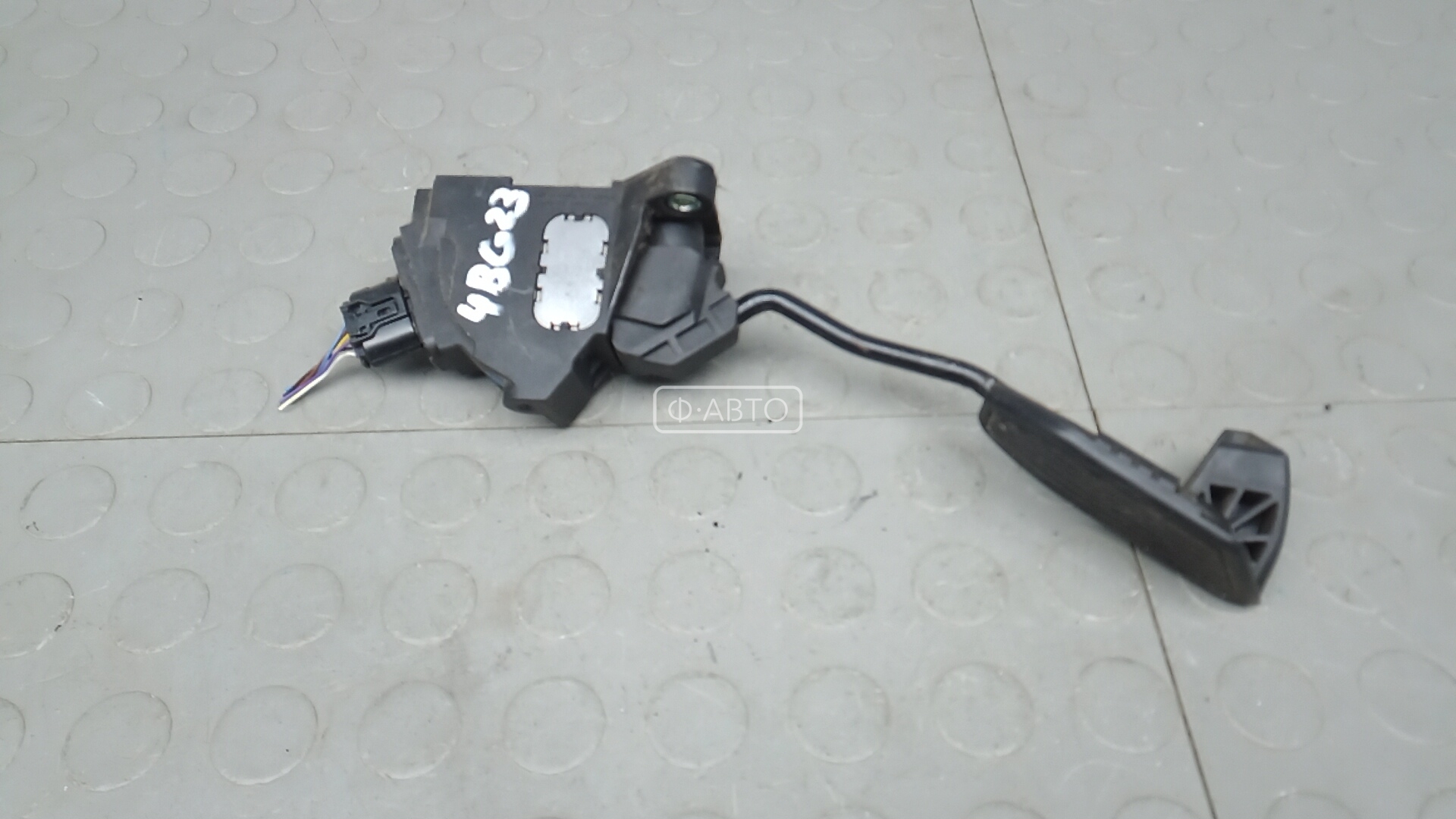 Педаль газа