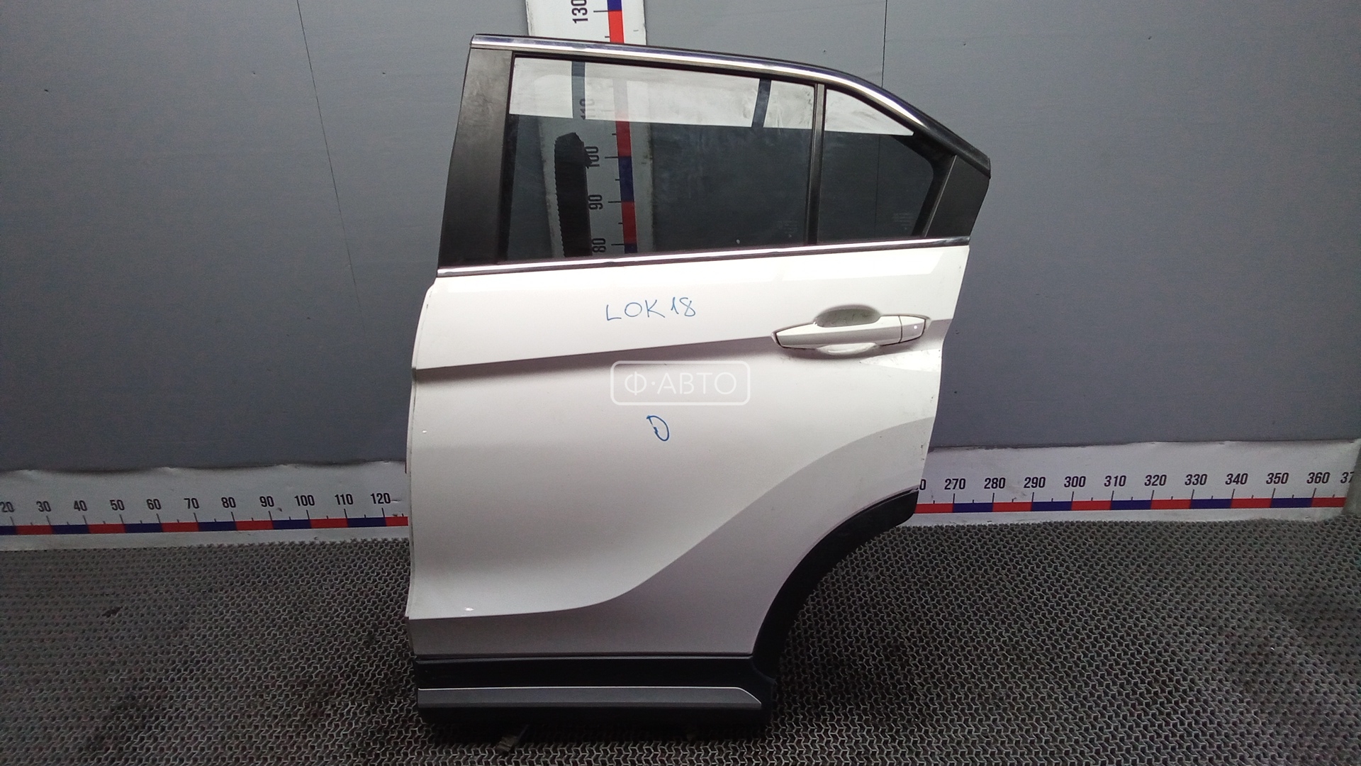 Дверь задняя левая