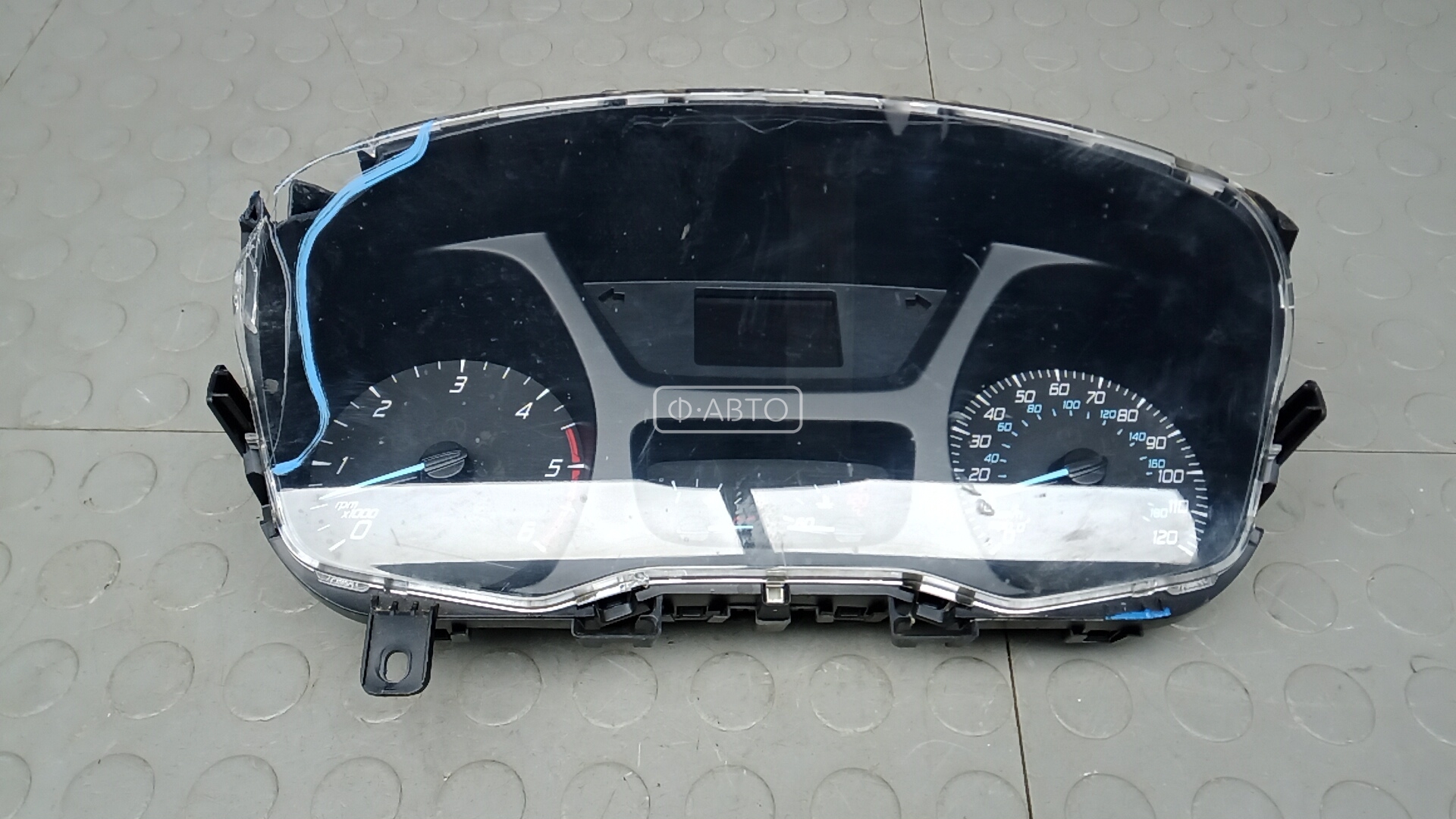 Щиток приборов