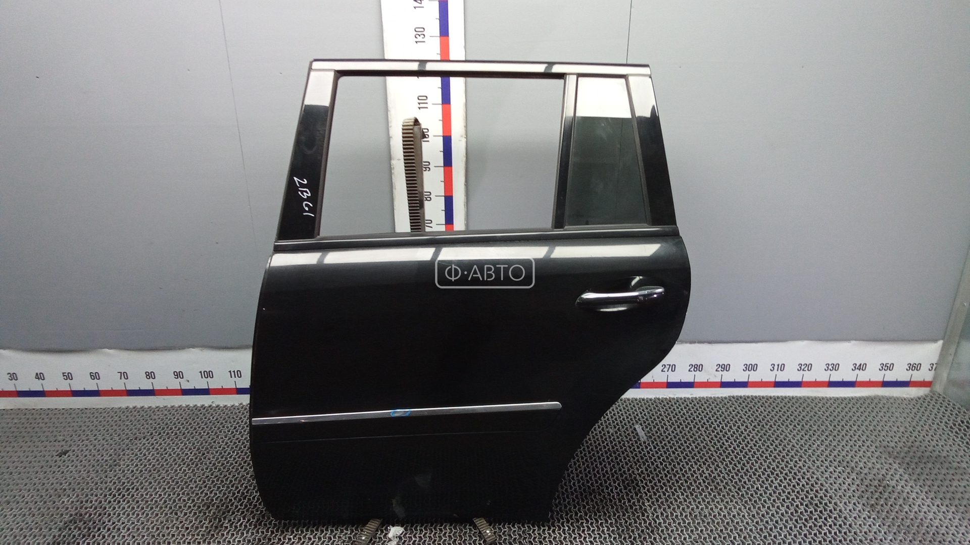 Дверь задняя левая