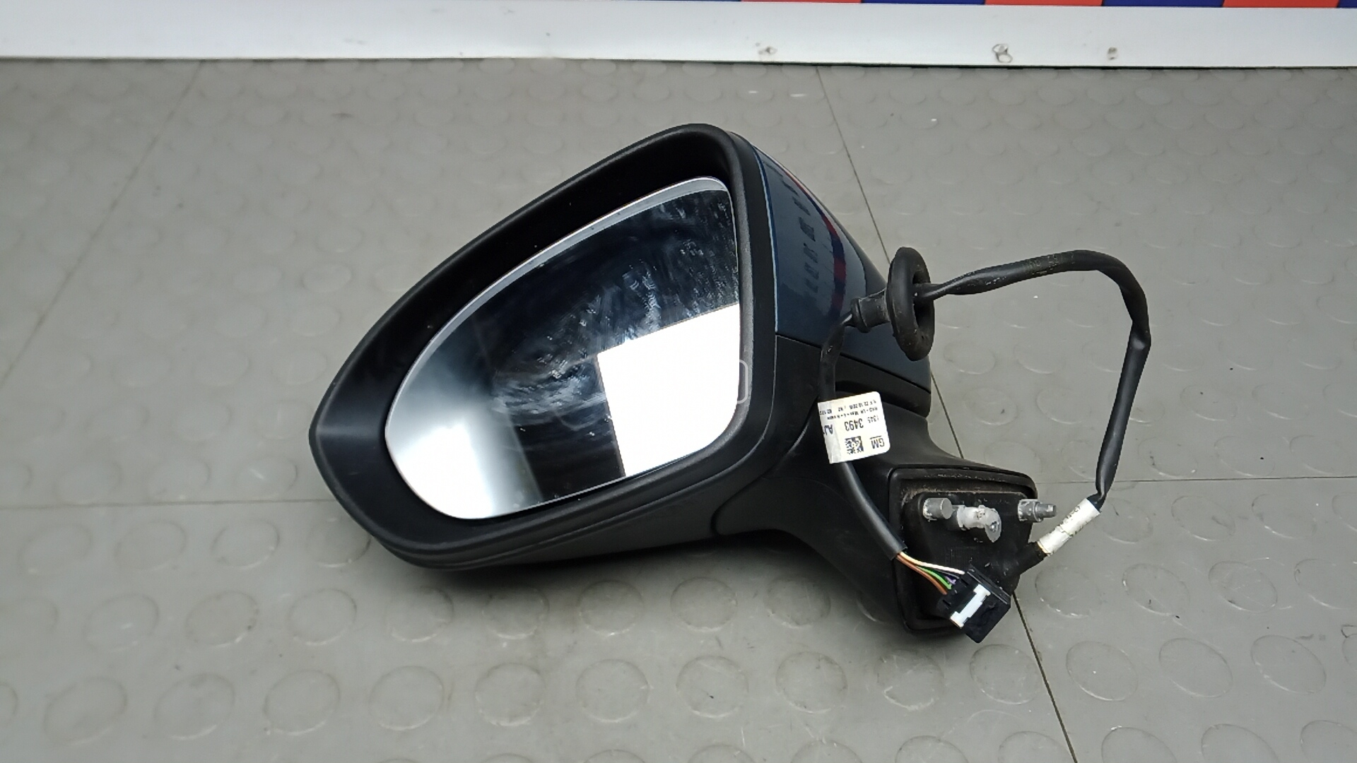 Зеркало наружное левое