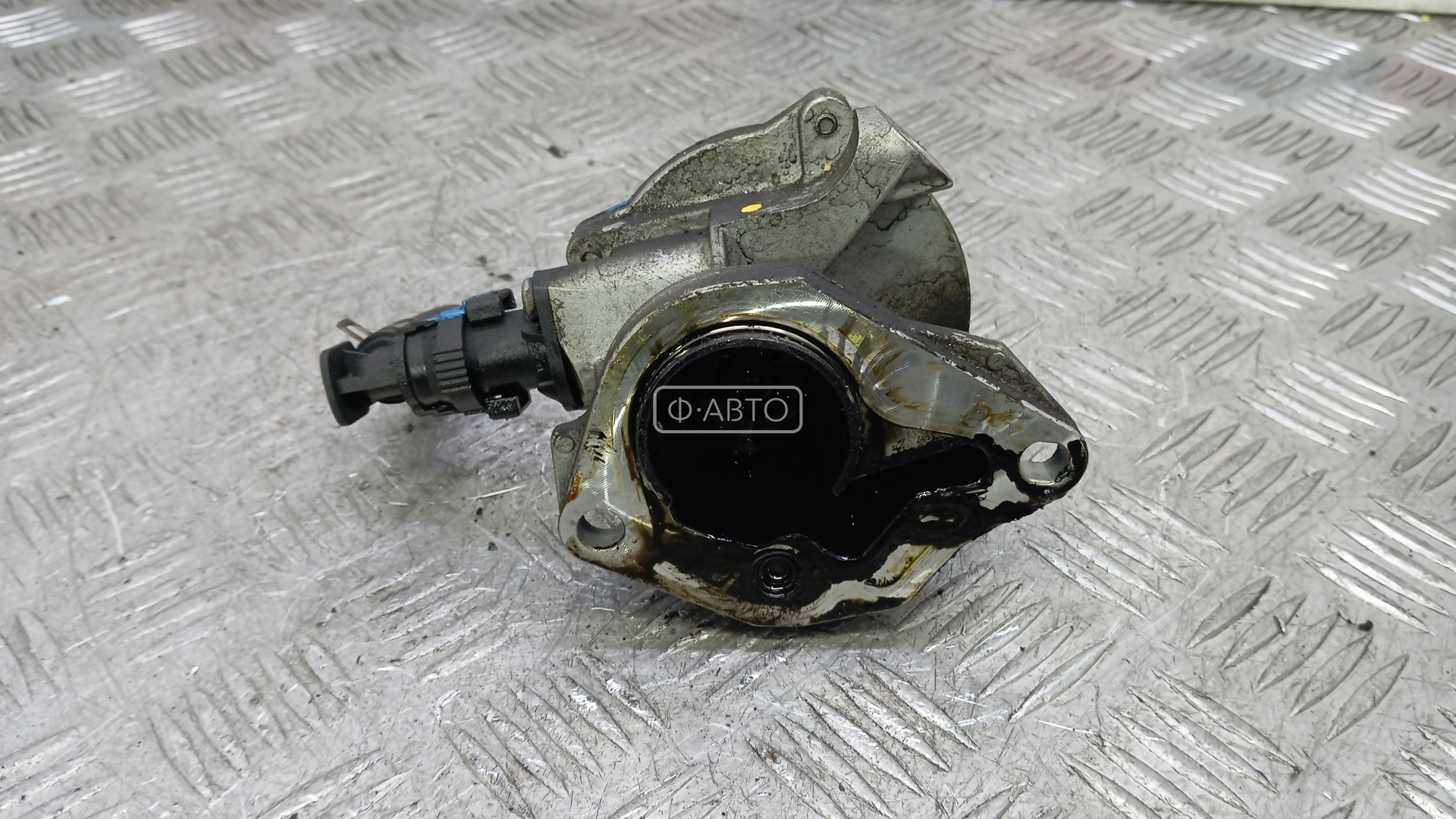 Насос вакуумный