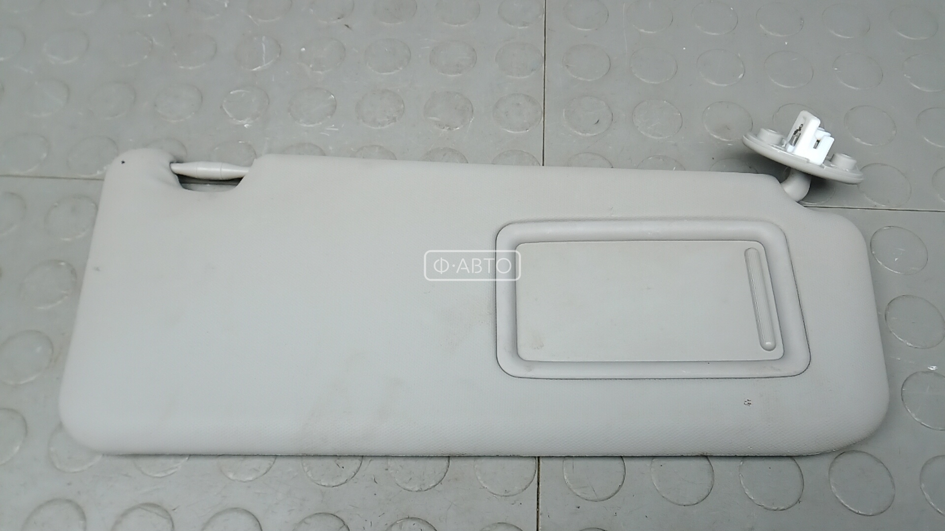 Солнцезащитный козырек