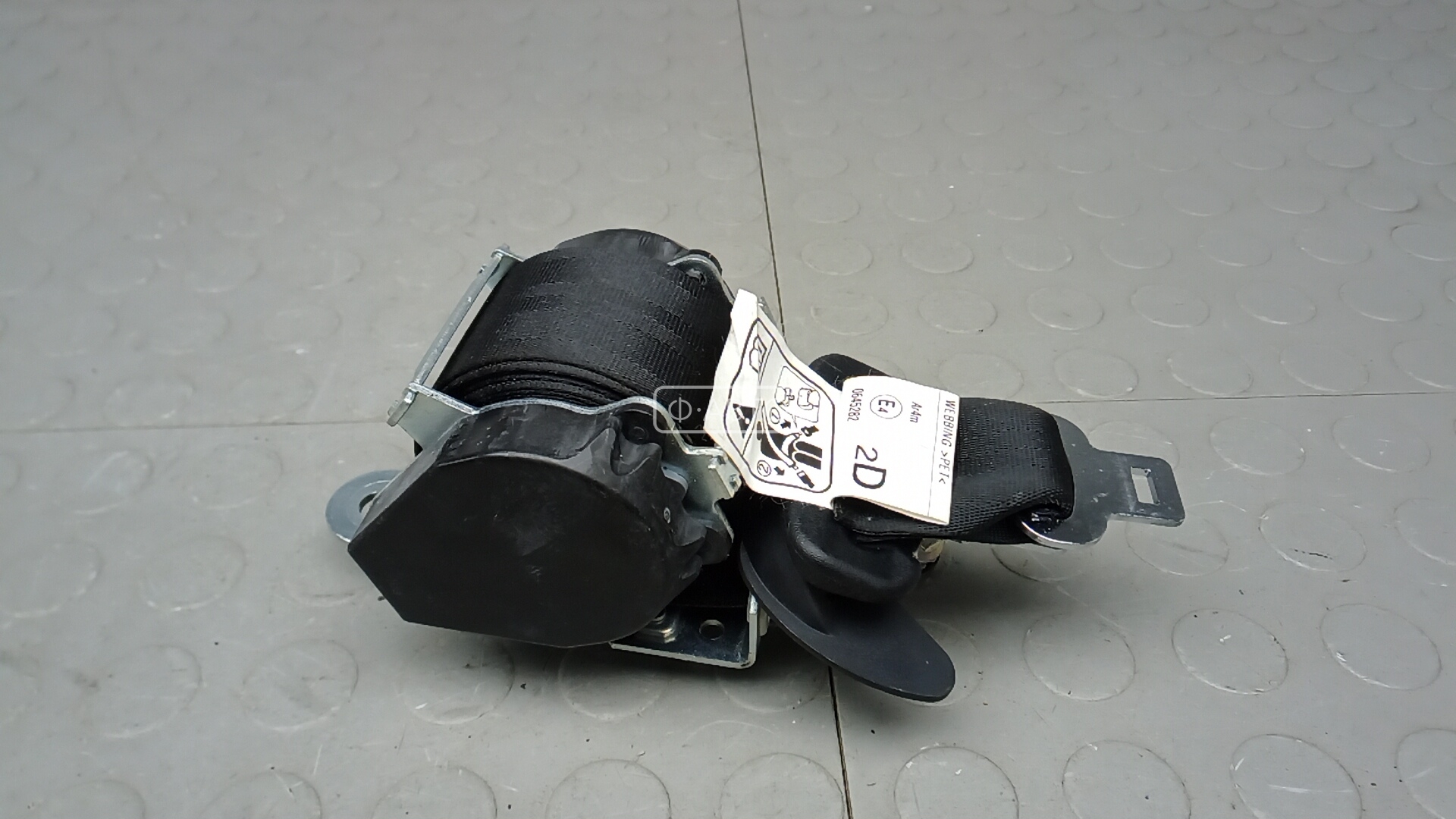 Ремень безопасности с пиропатроном сиденья заднего