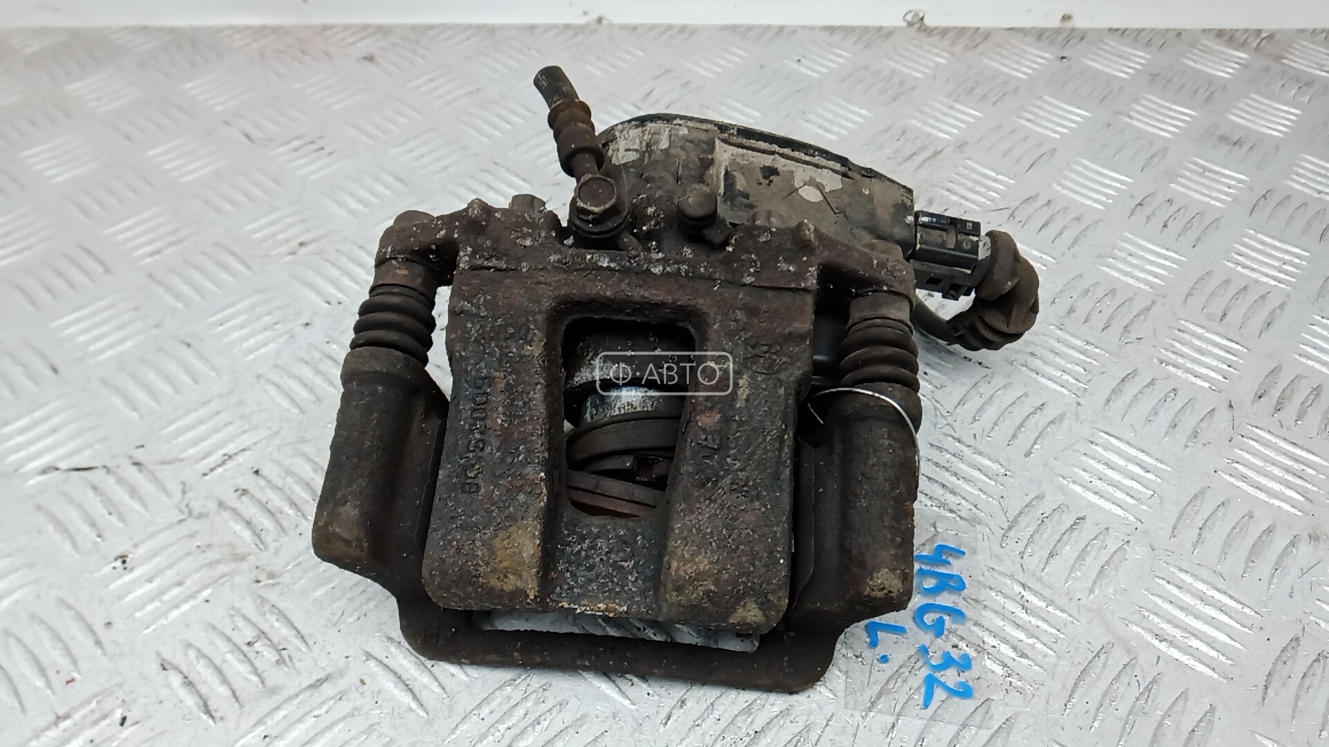 Суппорт тормозной задний левый