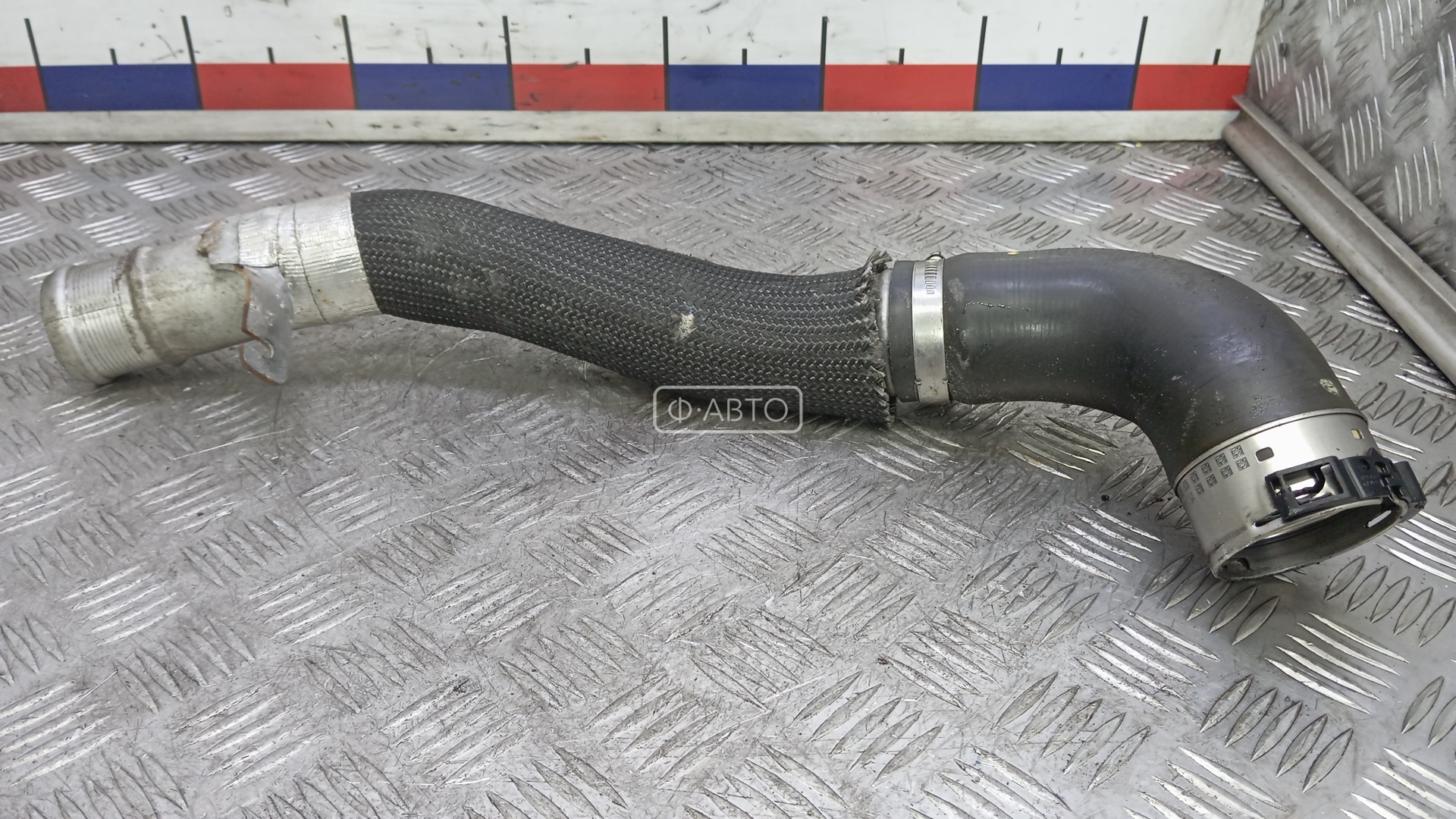 Патрубок интеркулера