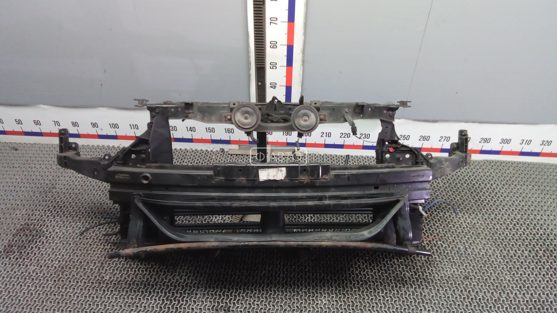 Передняя панель крепления облицовки (телевизор)