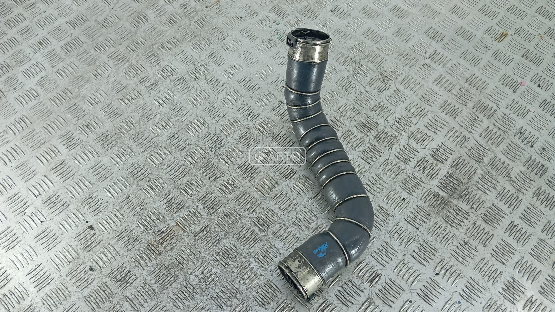 Патрубок интеркулера