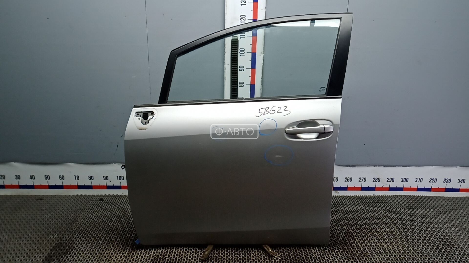 Дверь передняя левая