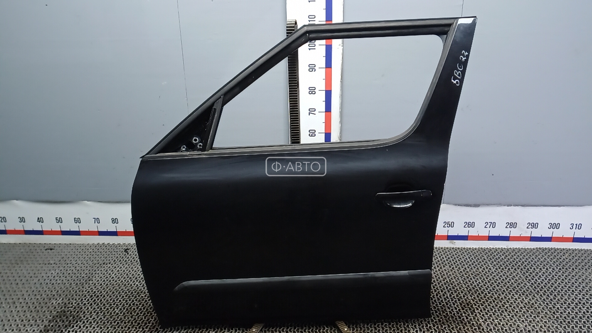 Дверь передняя левая
