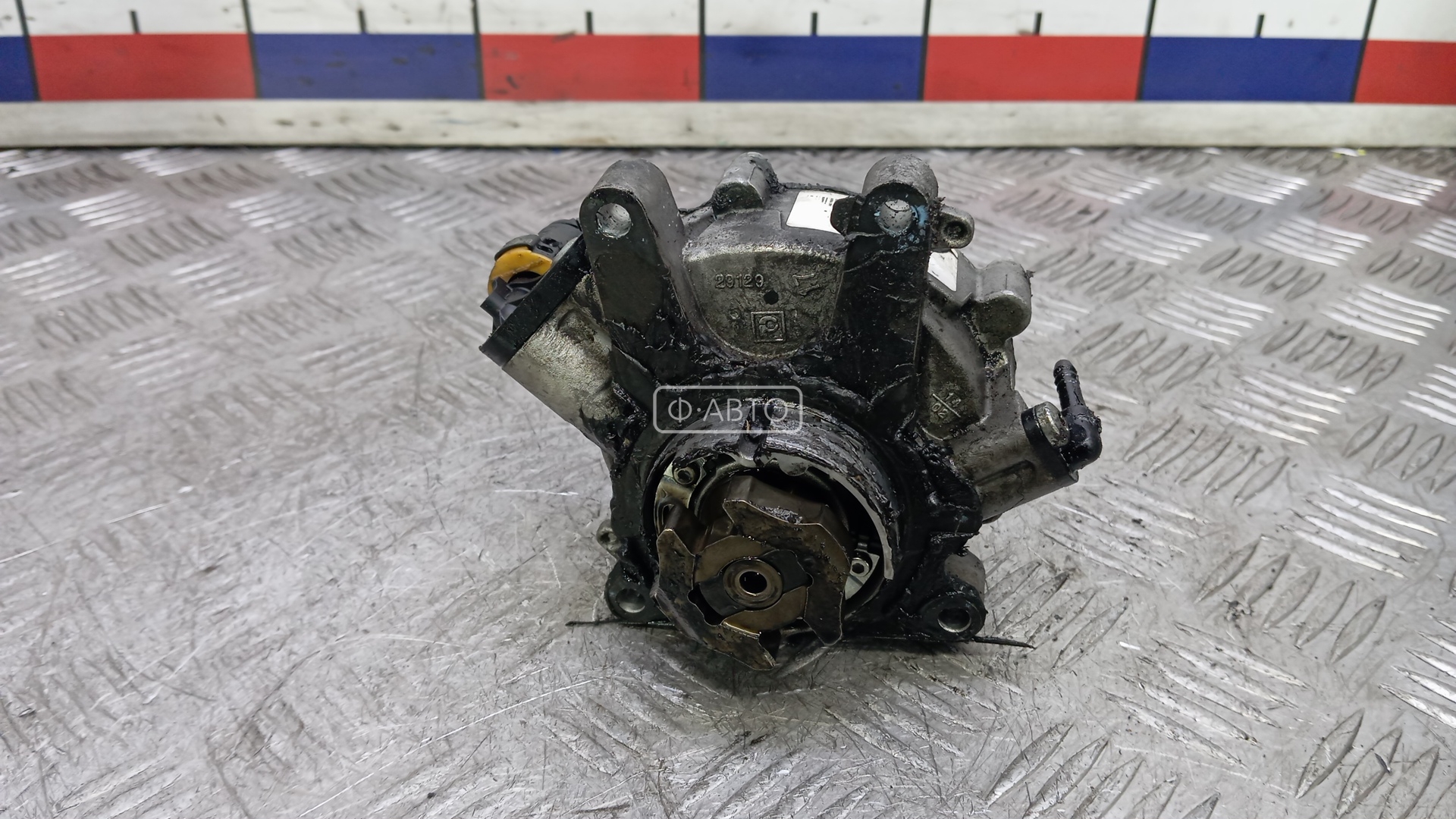 Насос вакуумный