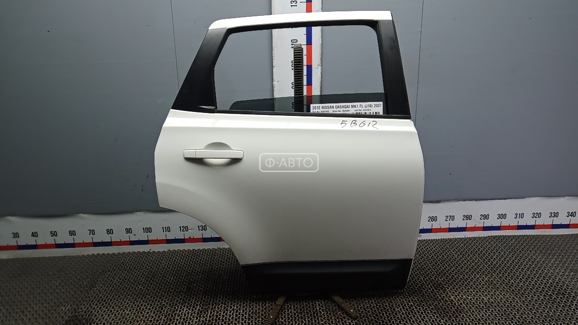 Дверь задняя правая