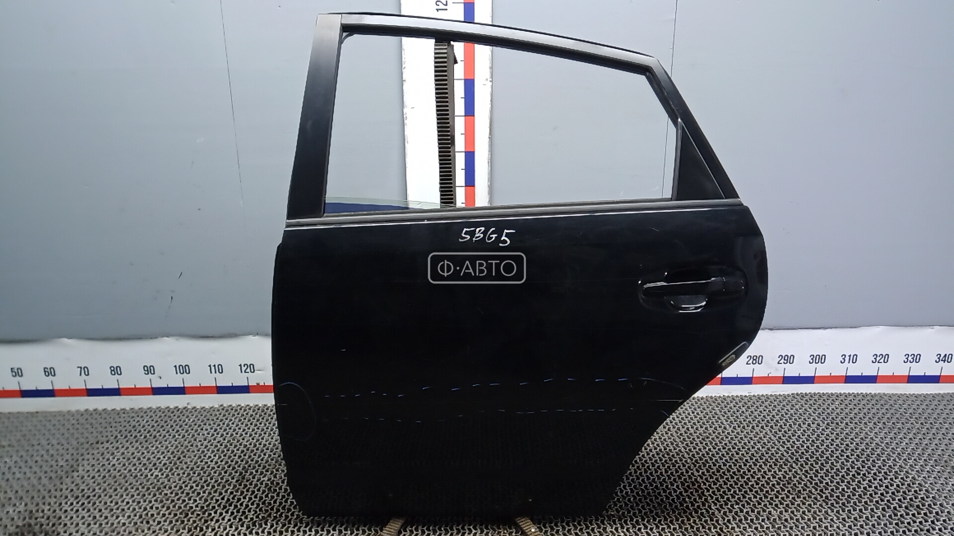 Дверь задняя левая