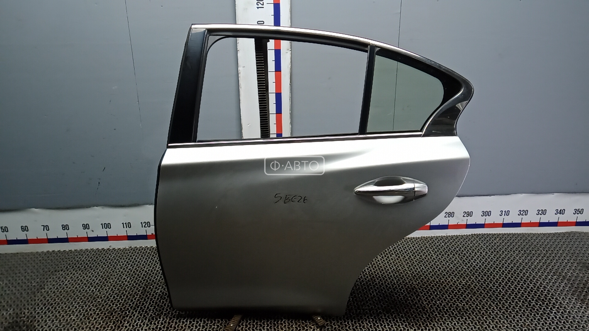 Дверь задняя левая