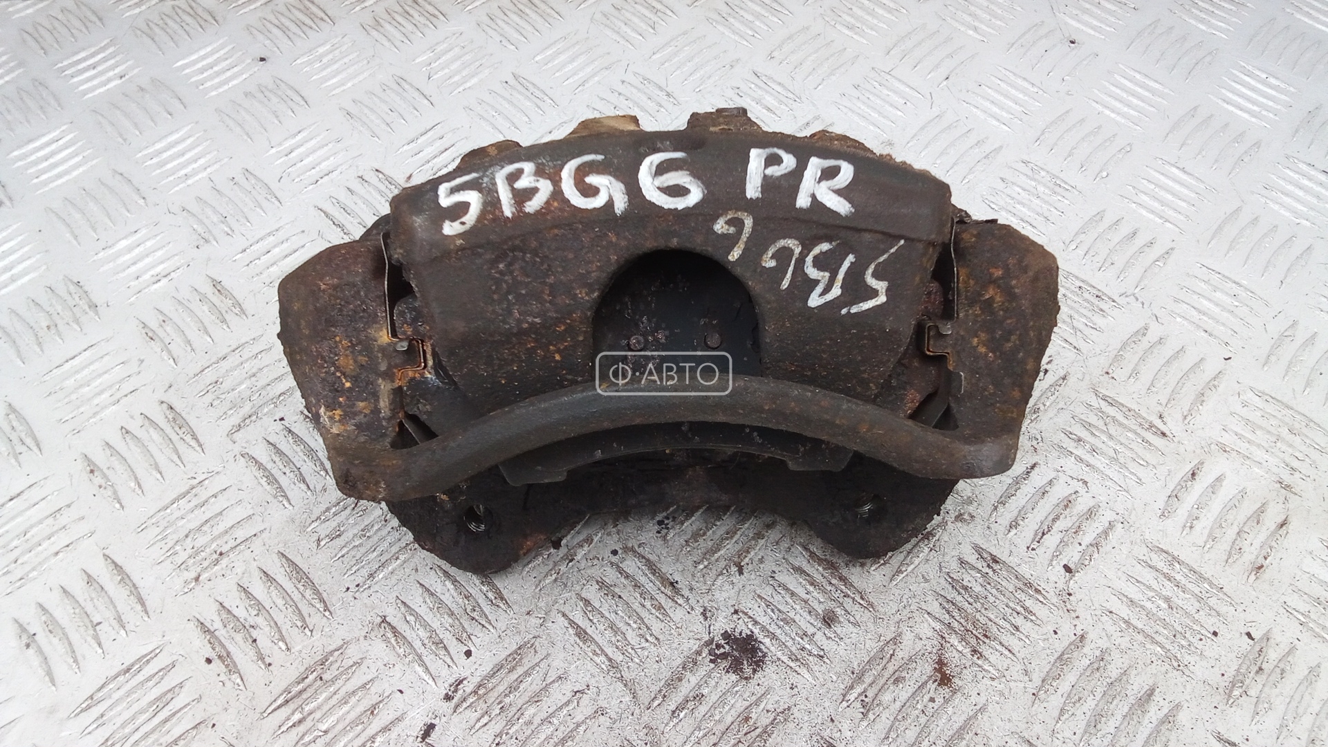 Суппорт тормозной передний правый