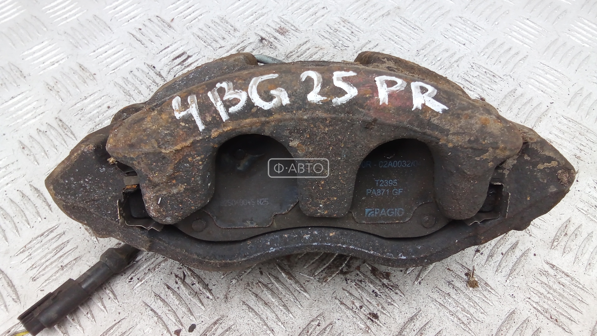 Суппорт тормозной передний правый