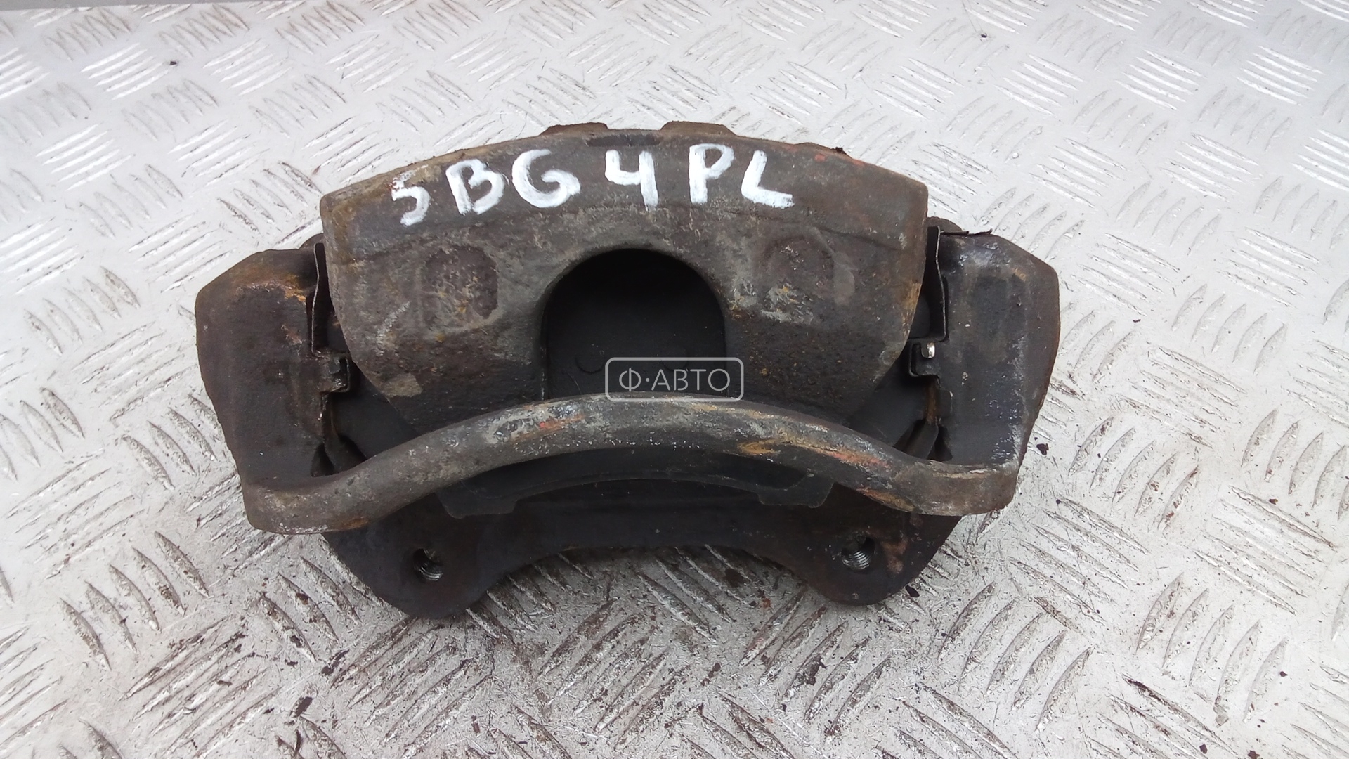 Суппорт тормозной передний левый