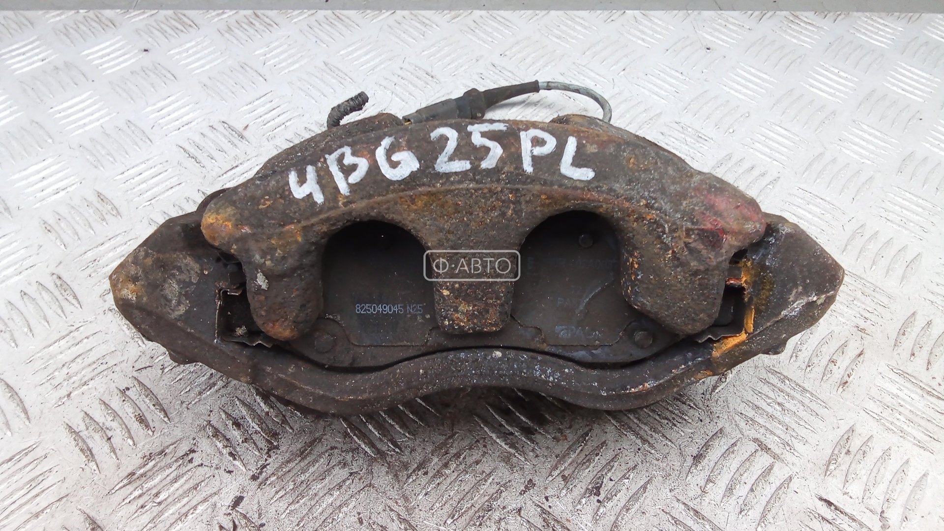 Суппорт тормозной передний левый