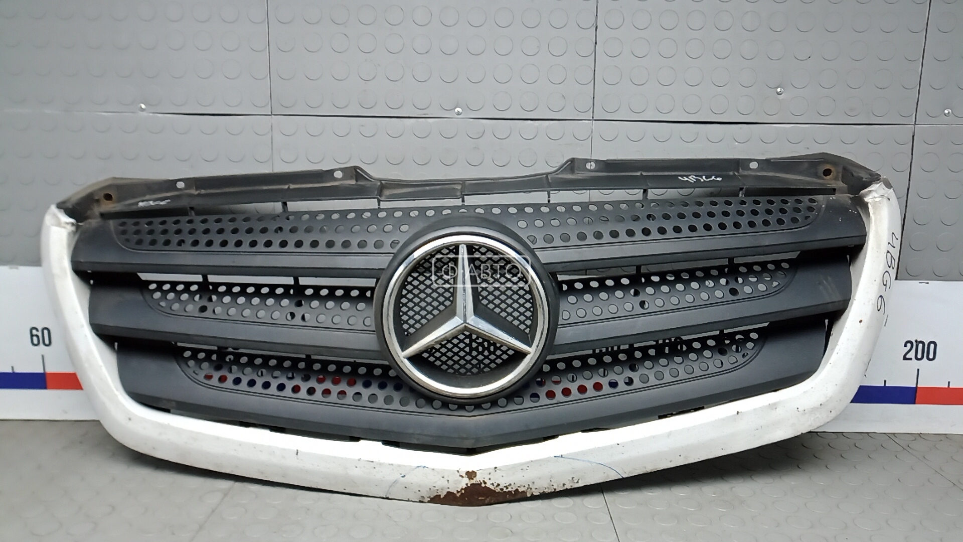 Решетка радиатора