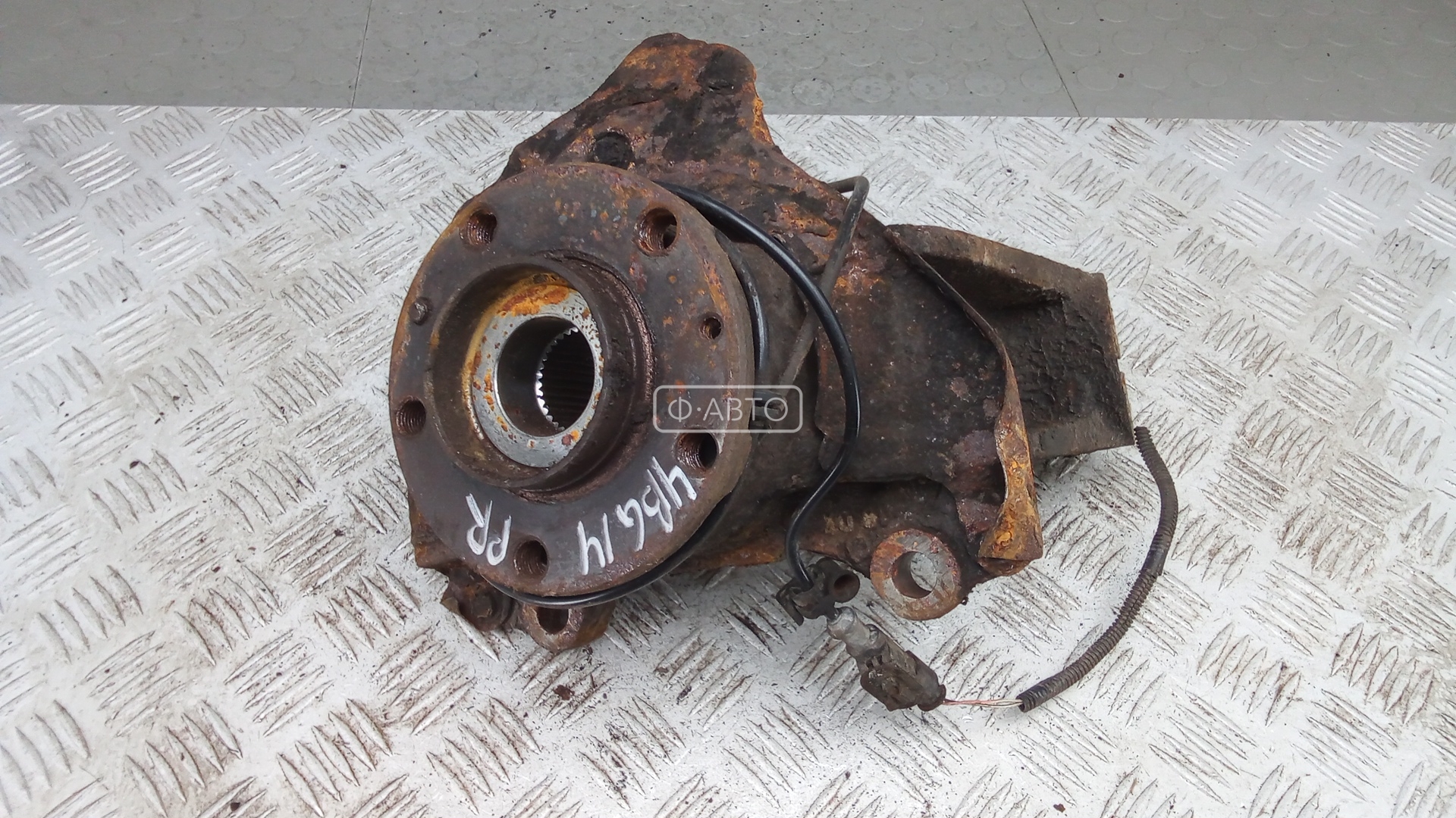 Ступица передняя правая