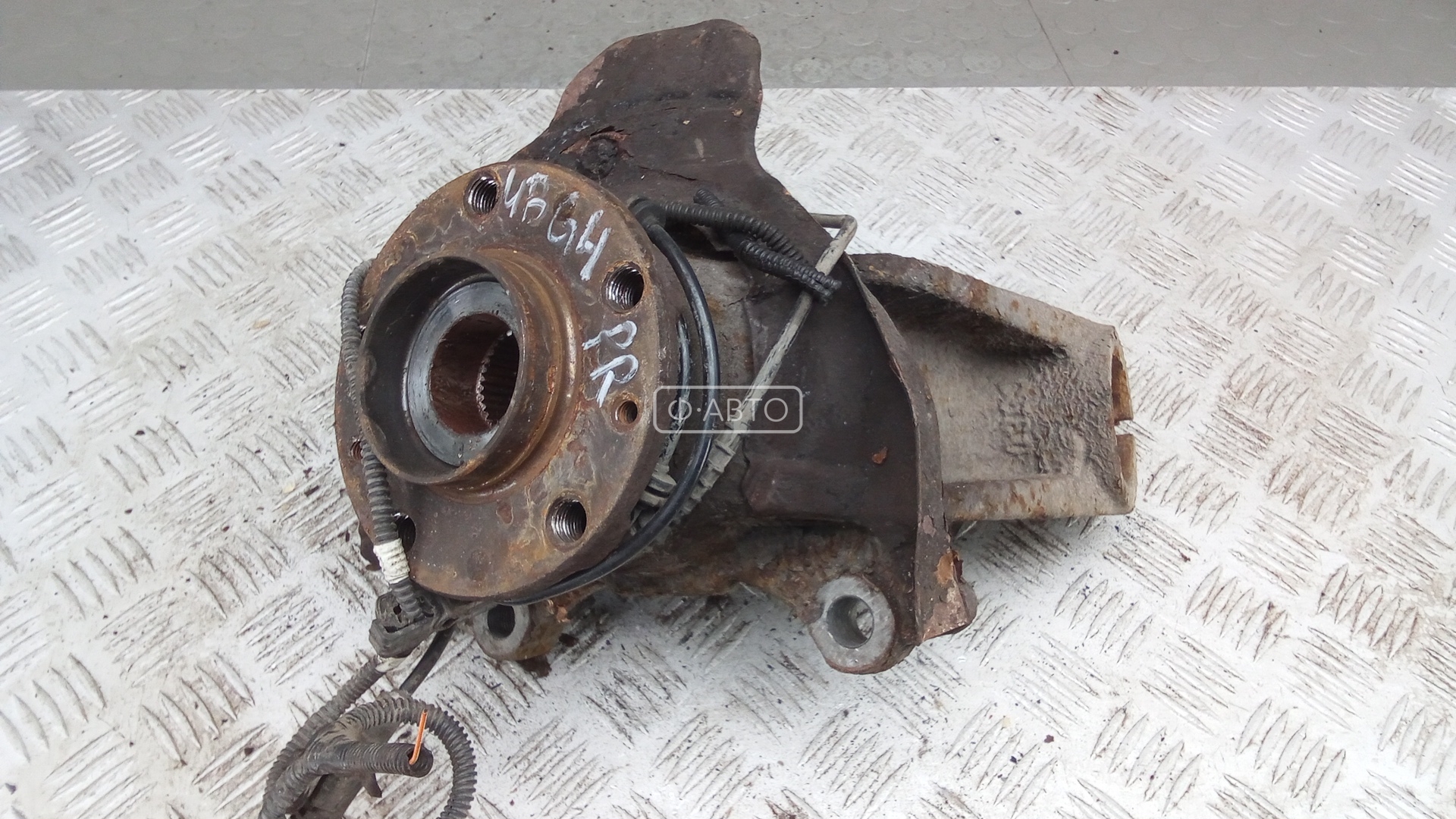 Ступица передняя правая