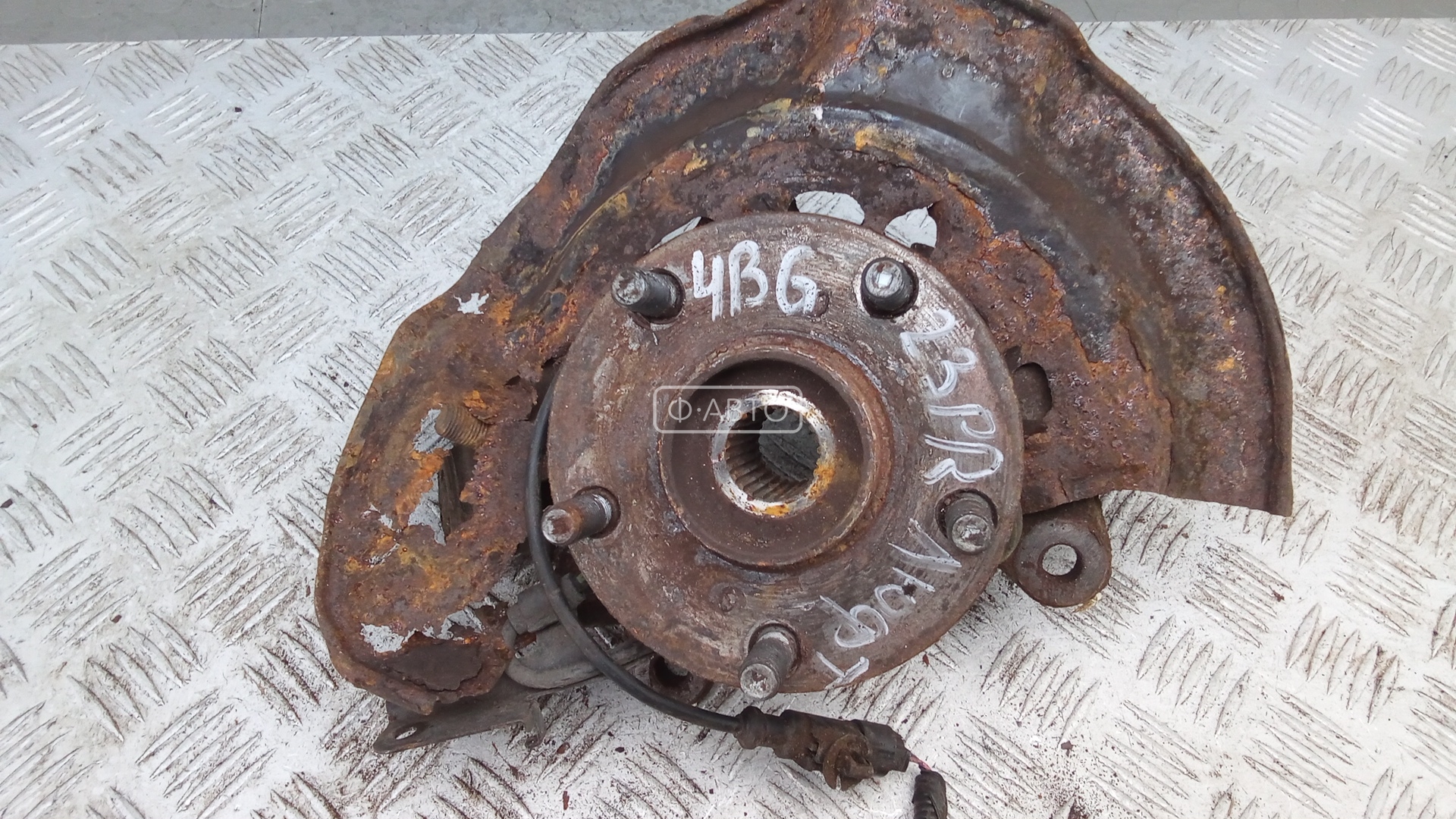 Ступица передняя правая
