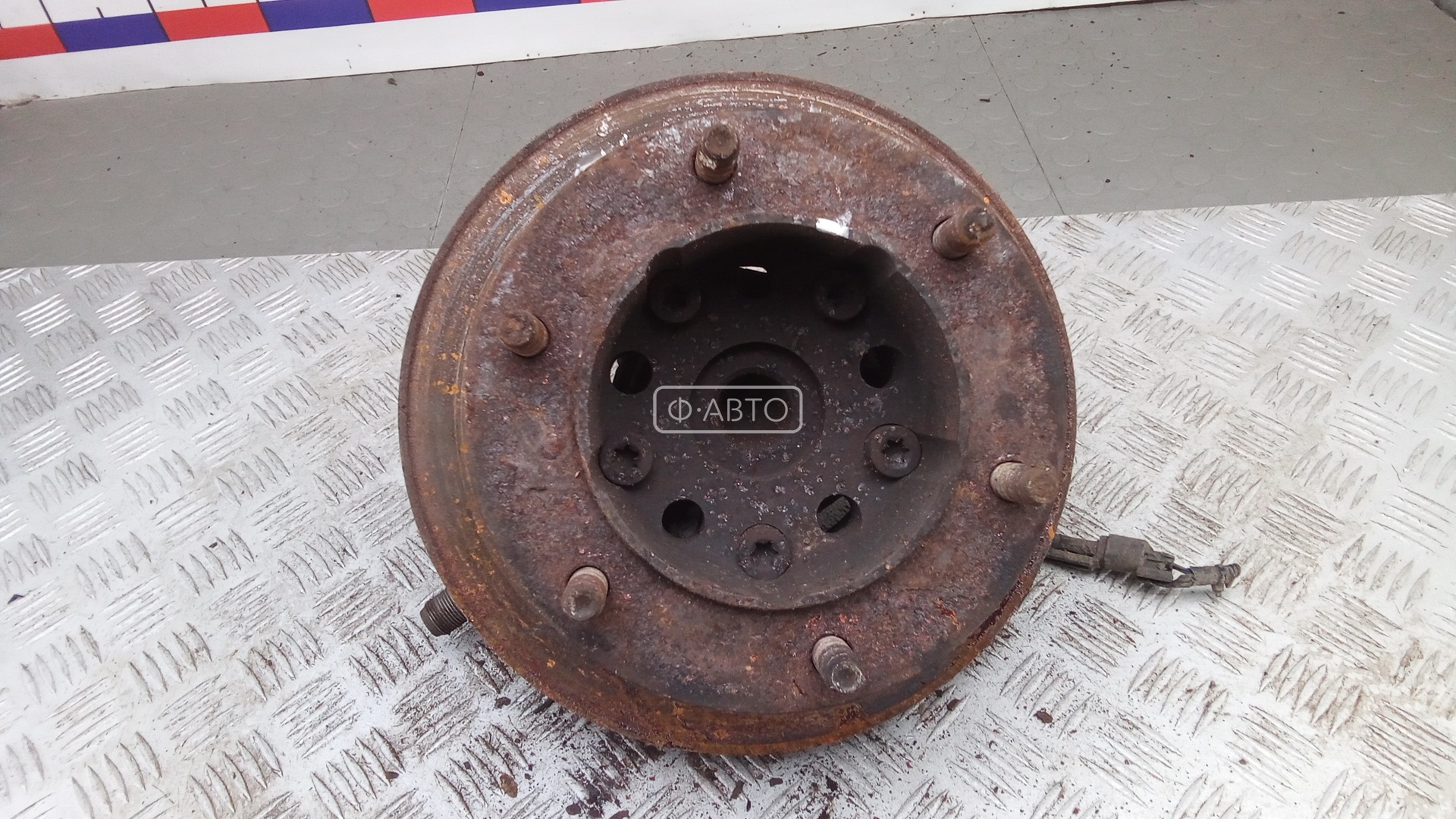 Ступица передняя правая