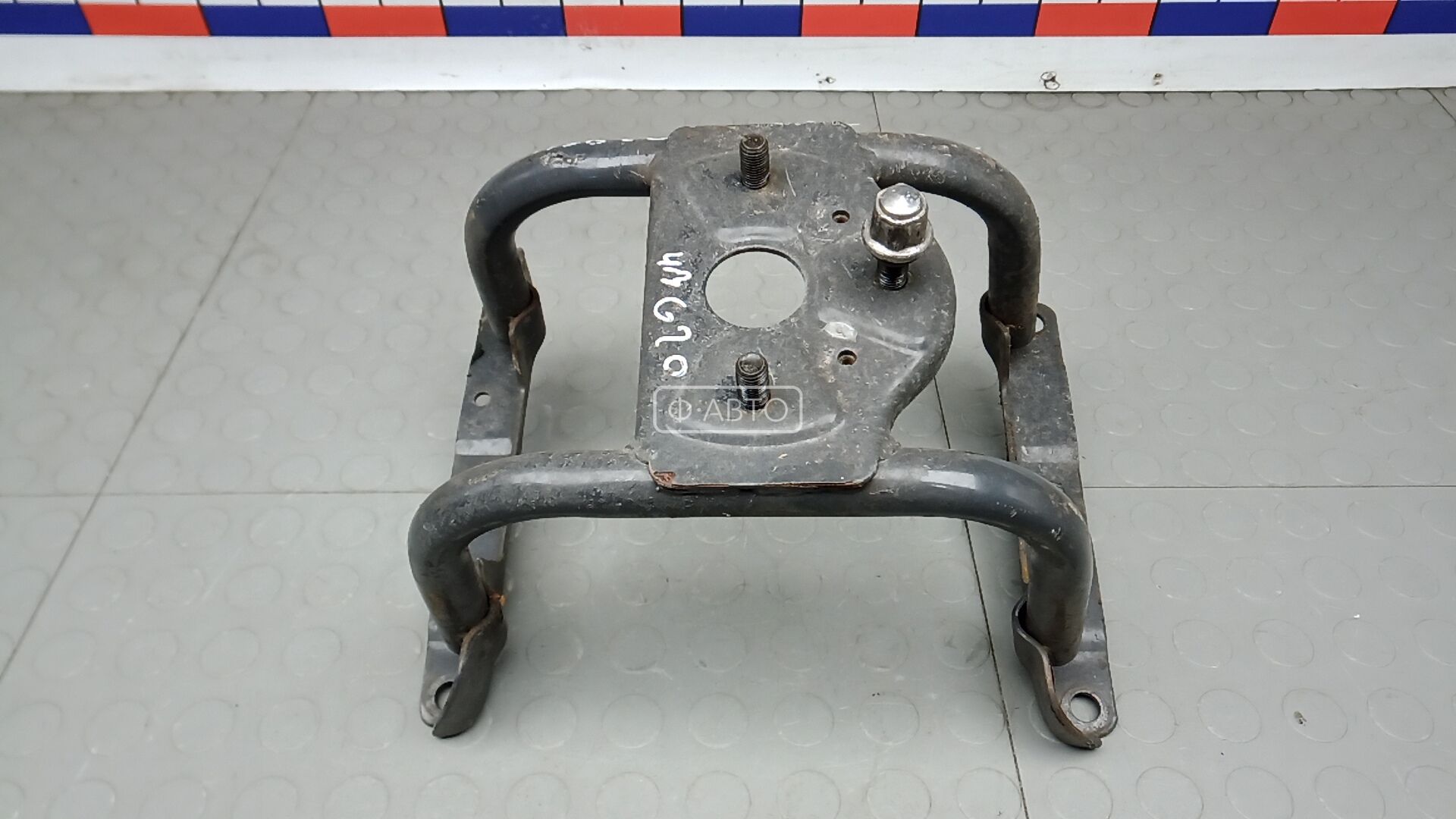 Механизм запасного колеса