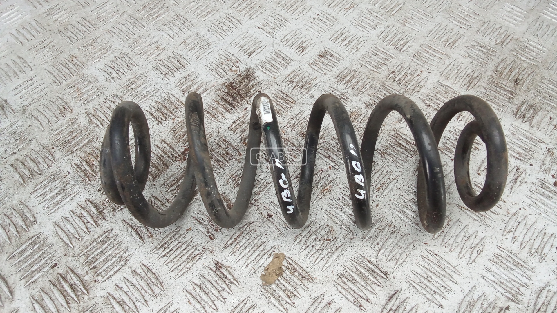 Пружина задняя