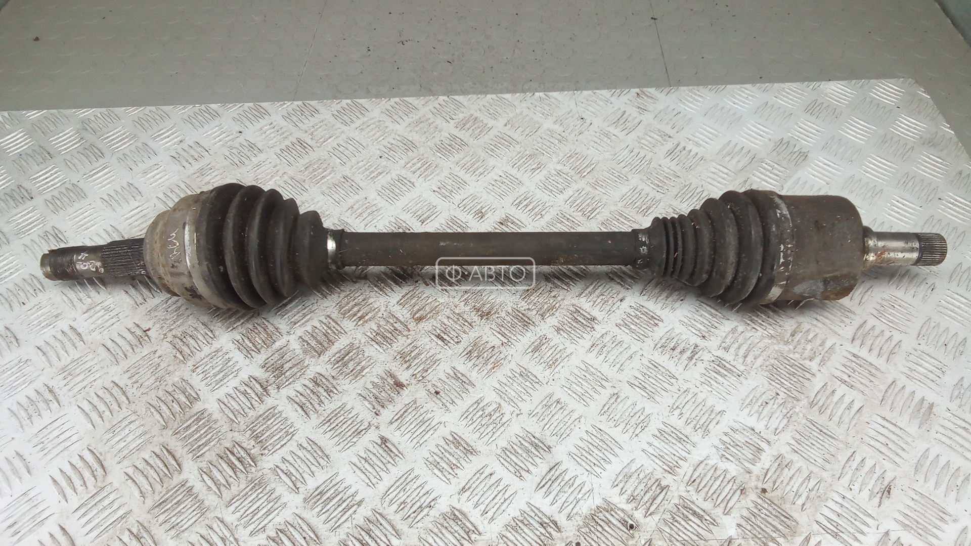 Привод передний левый