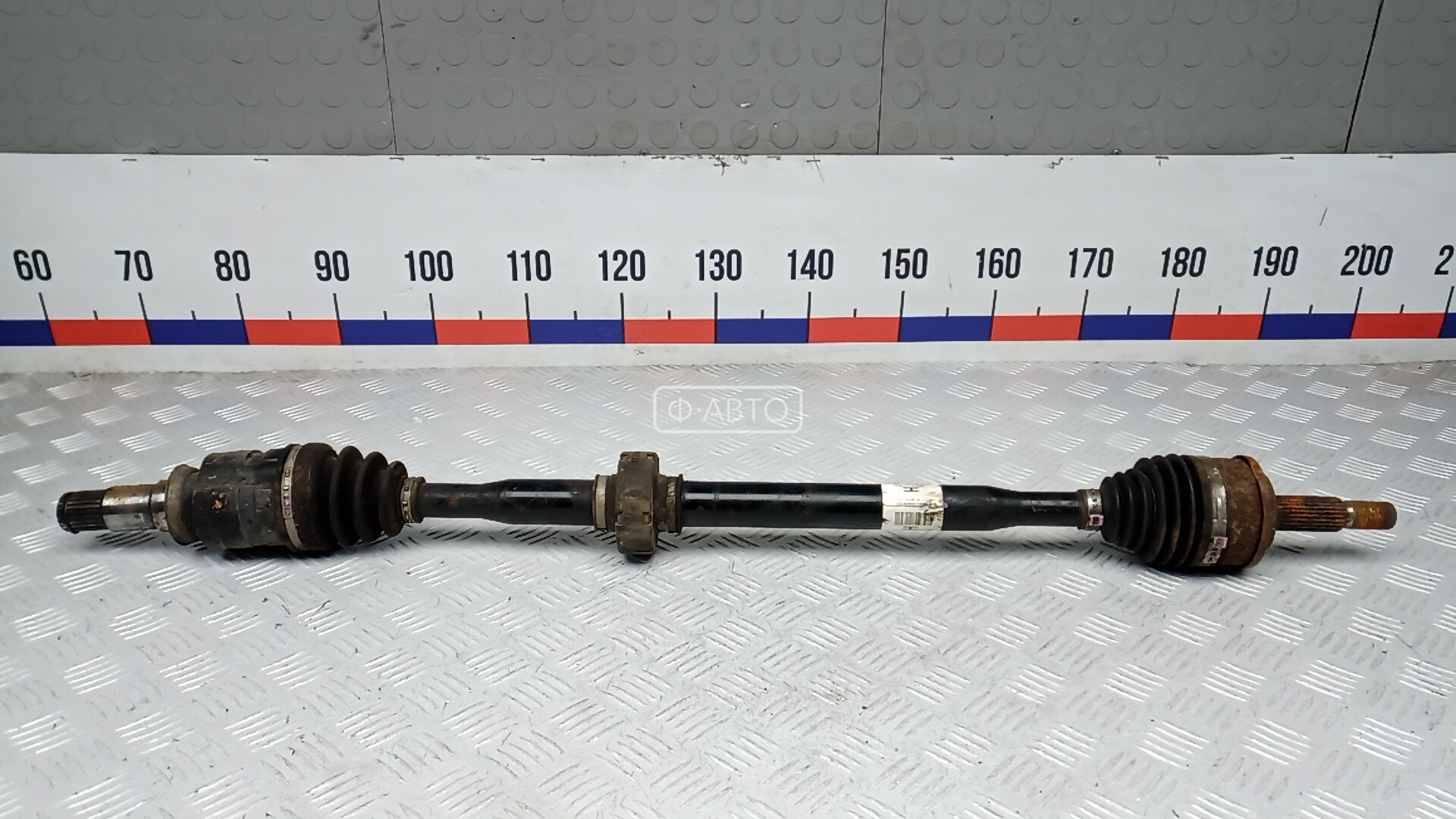 Привод передний правый