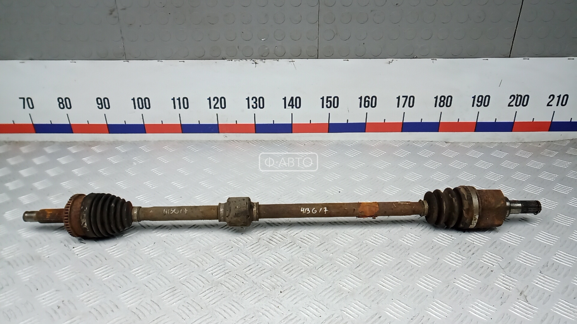 Привод передний правый