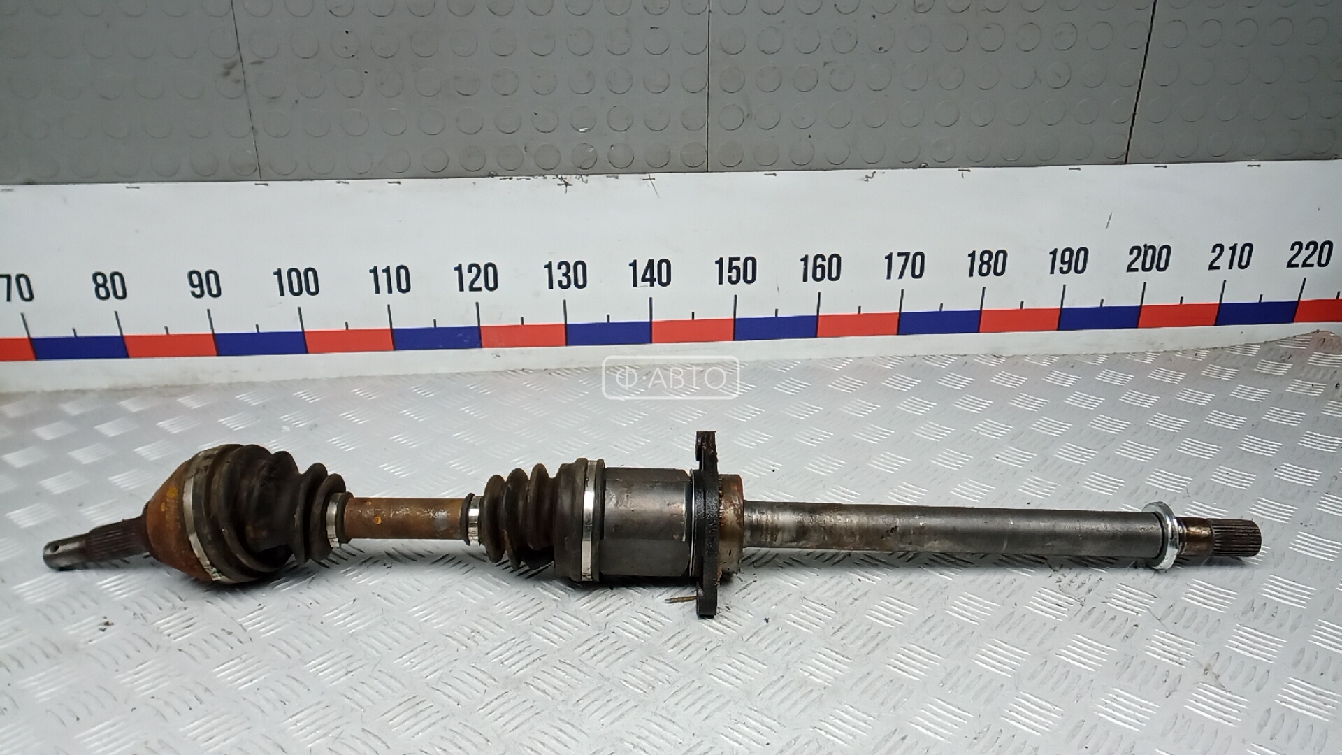 Привод передний правый