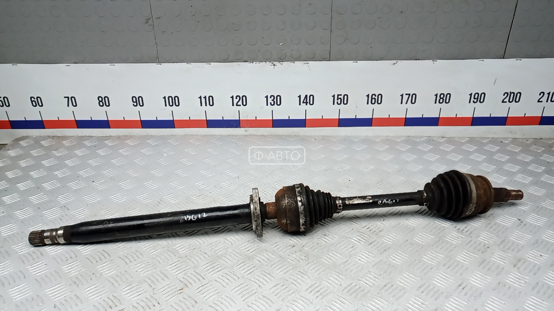 Привод передний правый