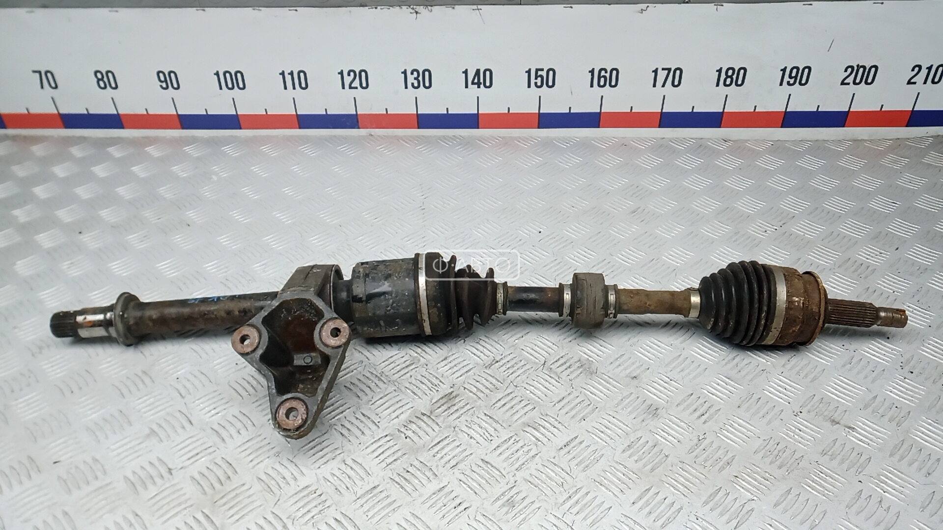 Привод передний правый