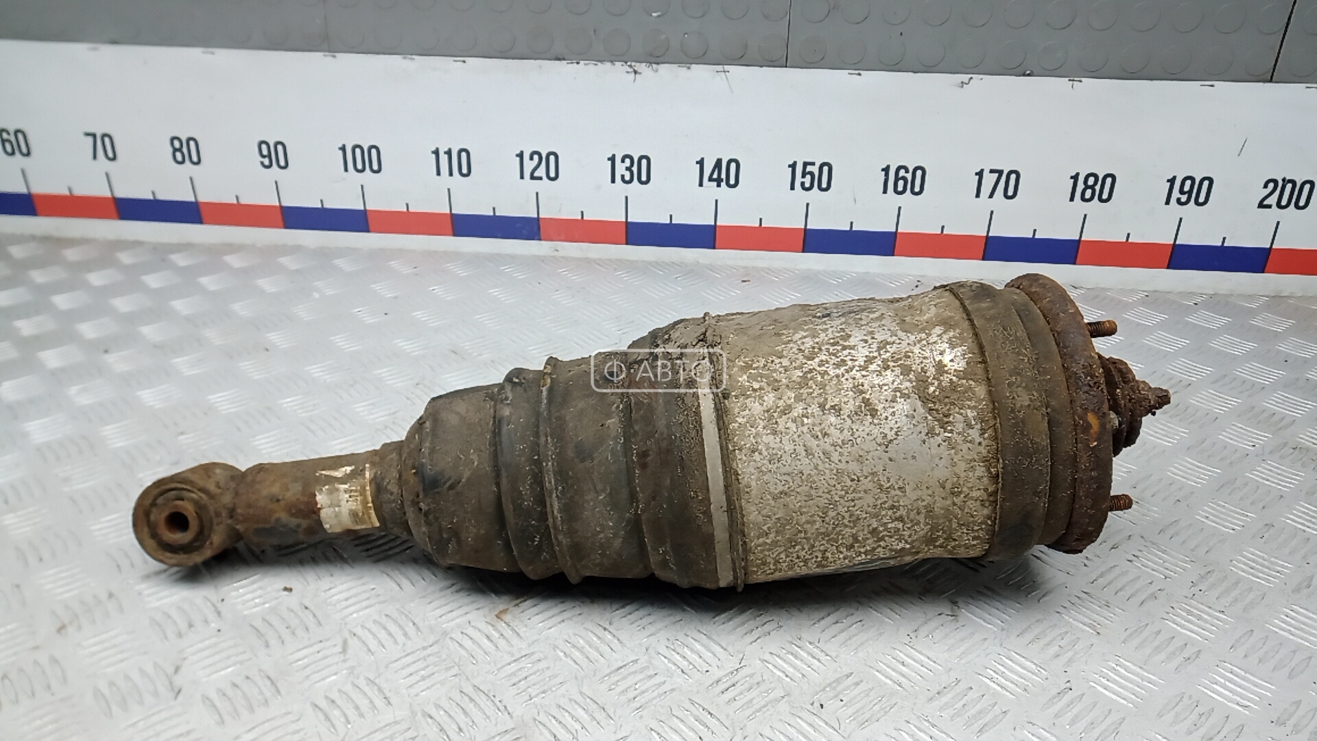 Пневмоподушка задняя