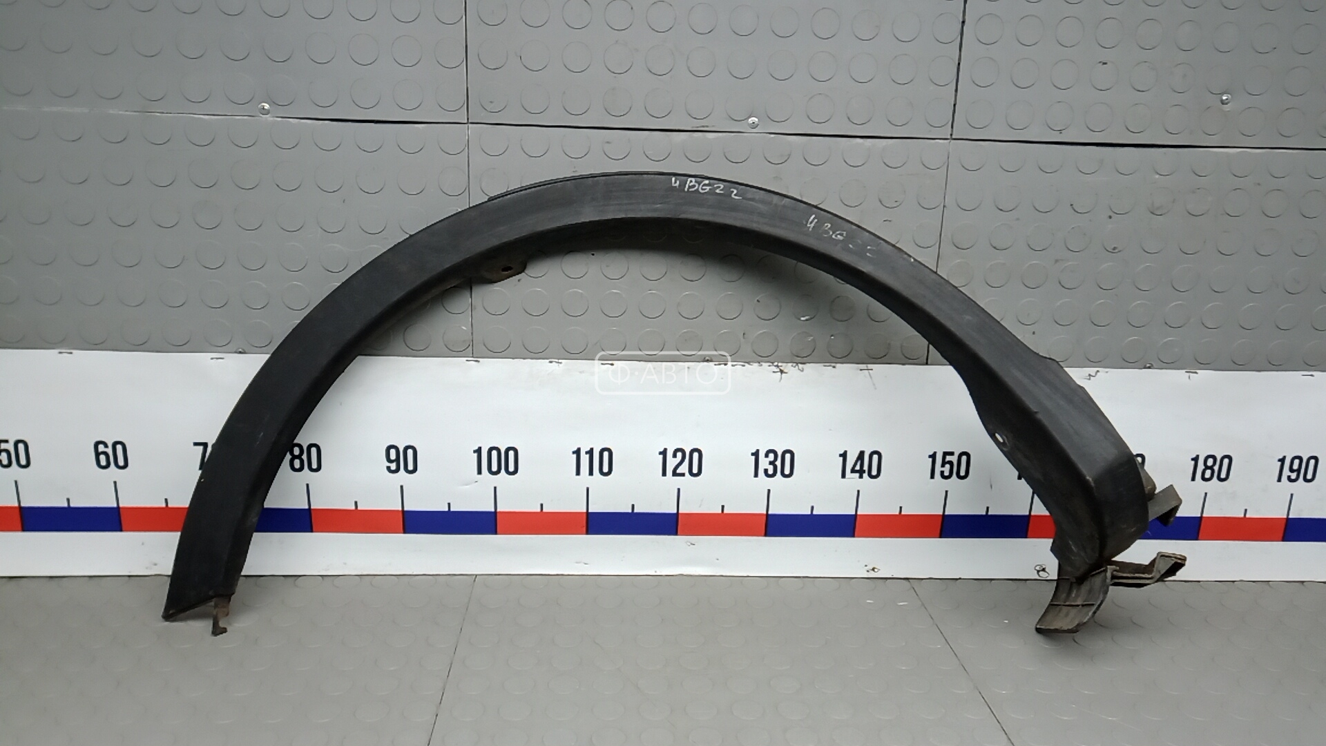 Молдинг крыла заднего правого