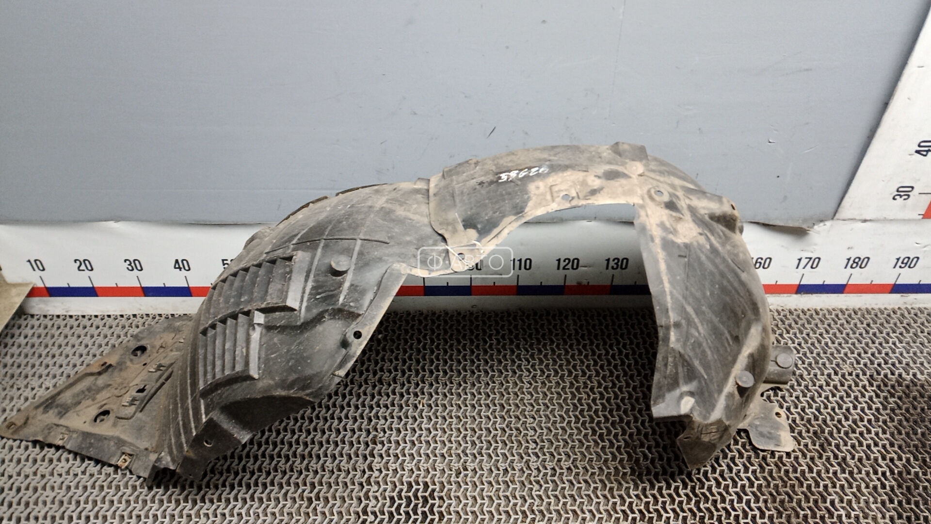 Защита арок (защита крыла, подкрылок) передняя правая