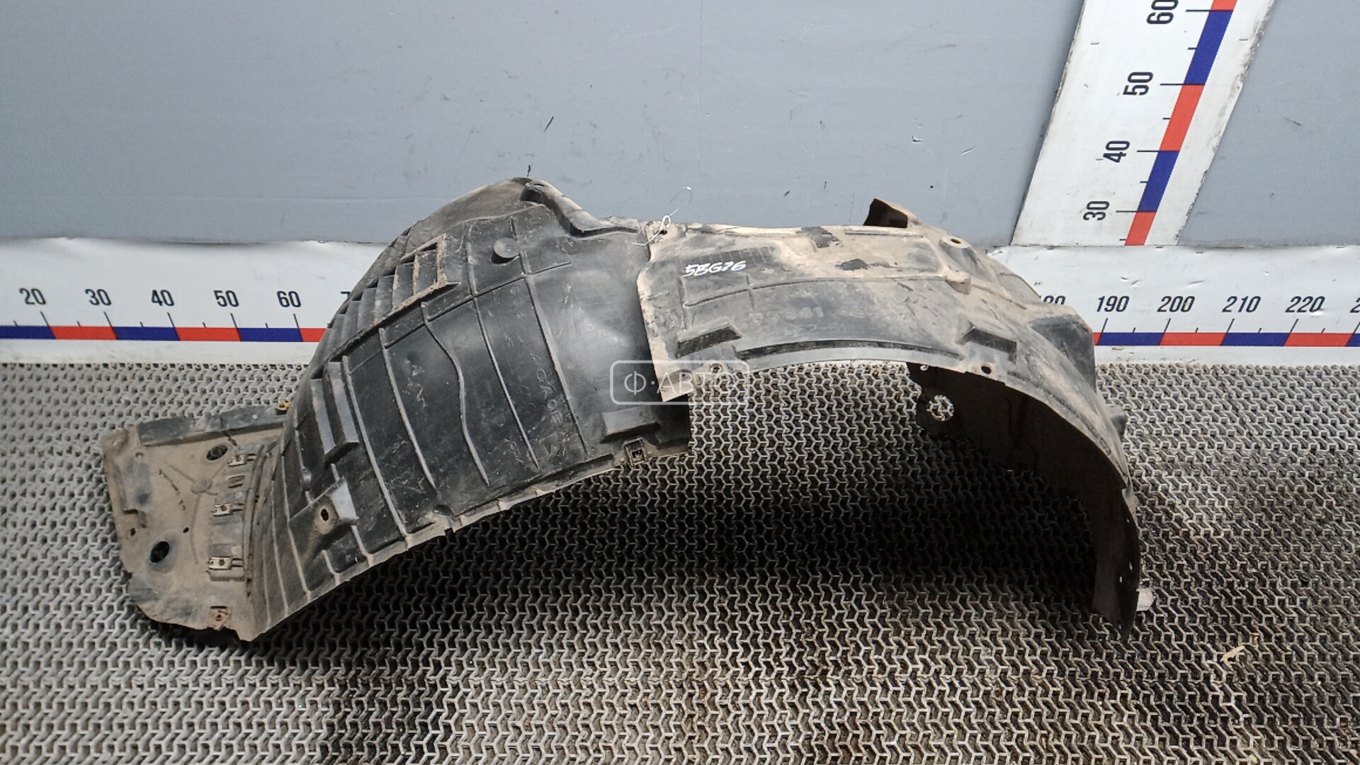 Защита арок (защита крыла, подкрылок) передняя левая