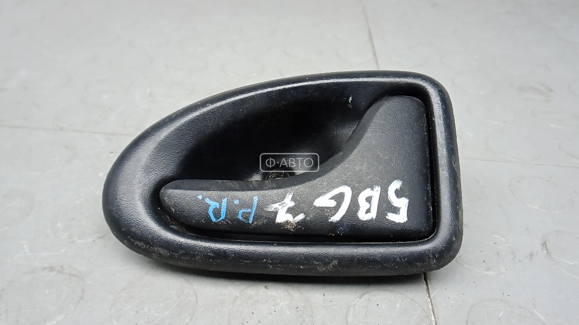 Ручка внутренняя передняя правая